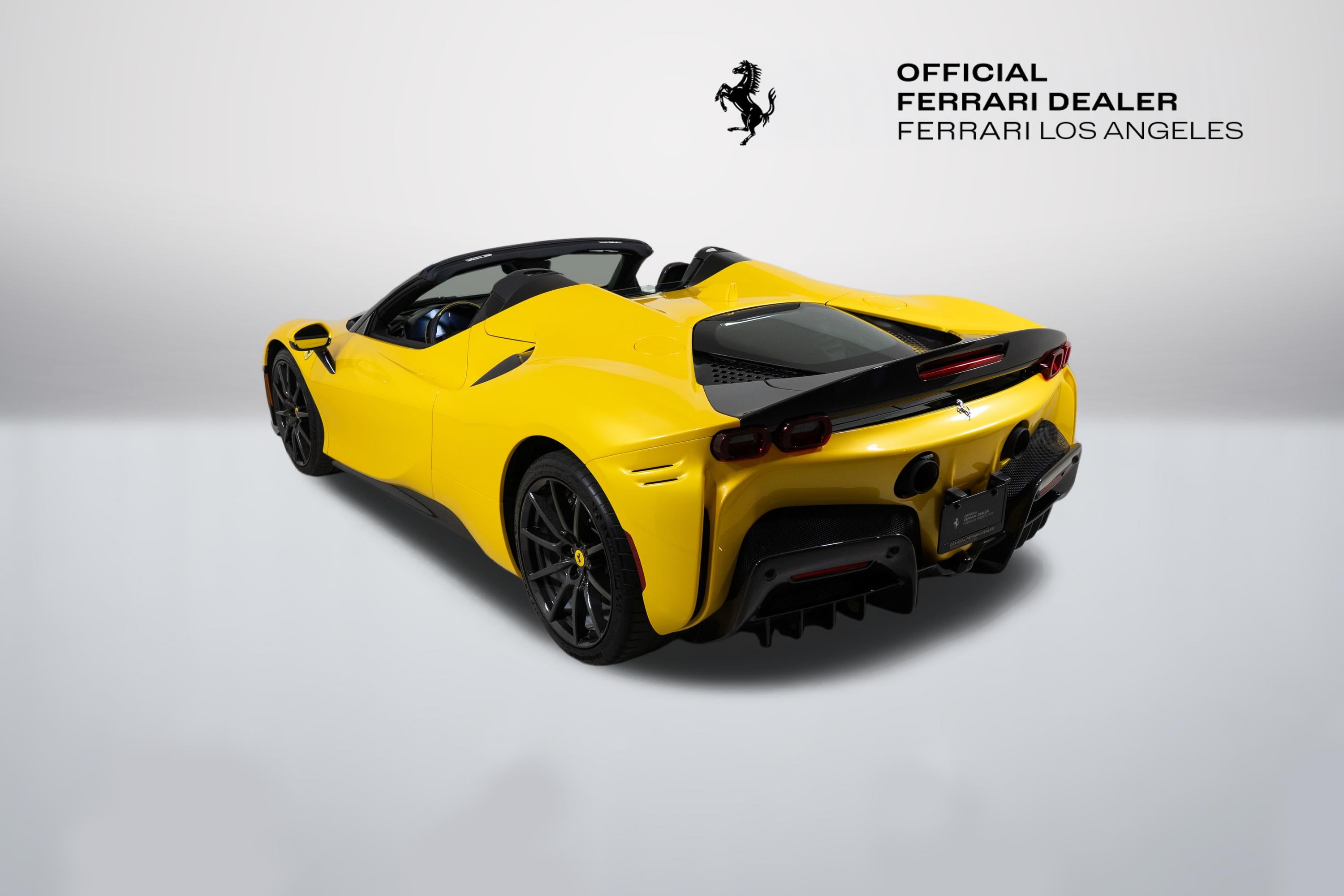 2023 Ferrari SF90 Base - Photo 7