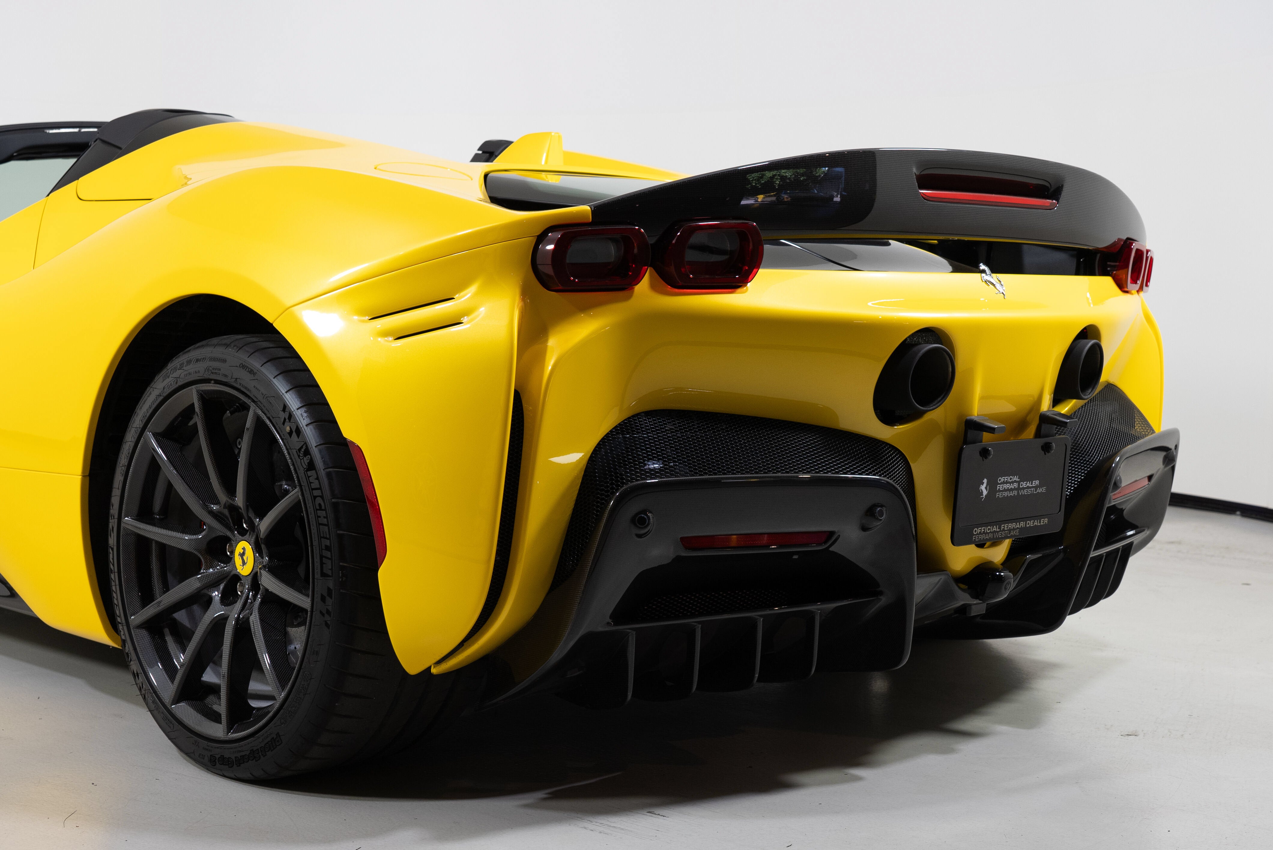 2023 Ferrari SF90 Base - Photo 24