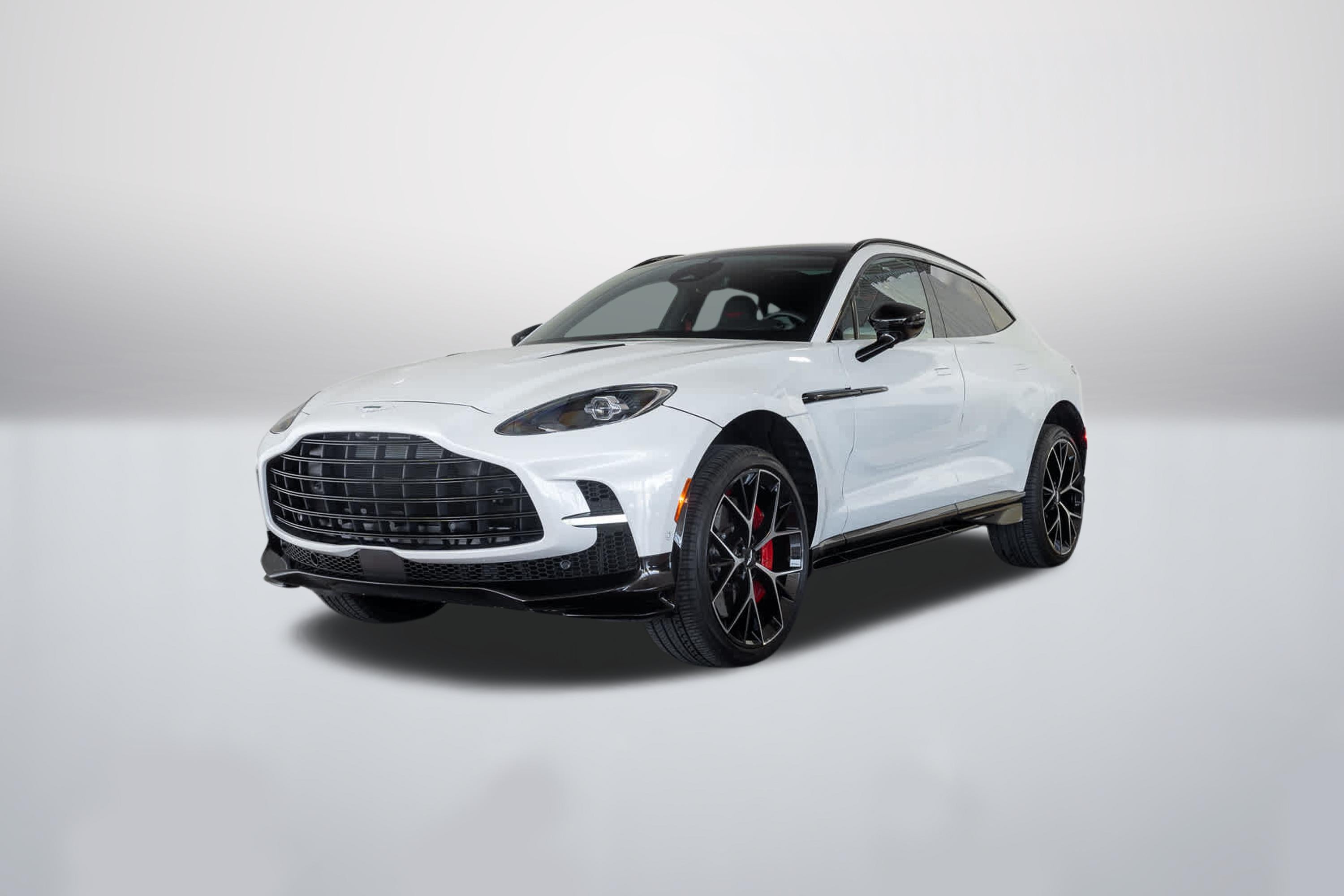 2025 Aston Martin DBX