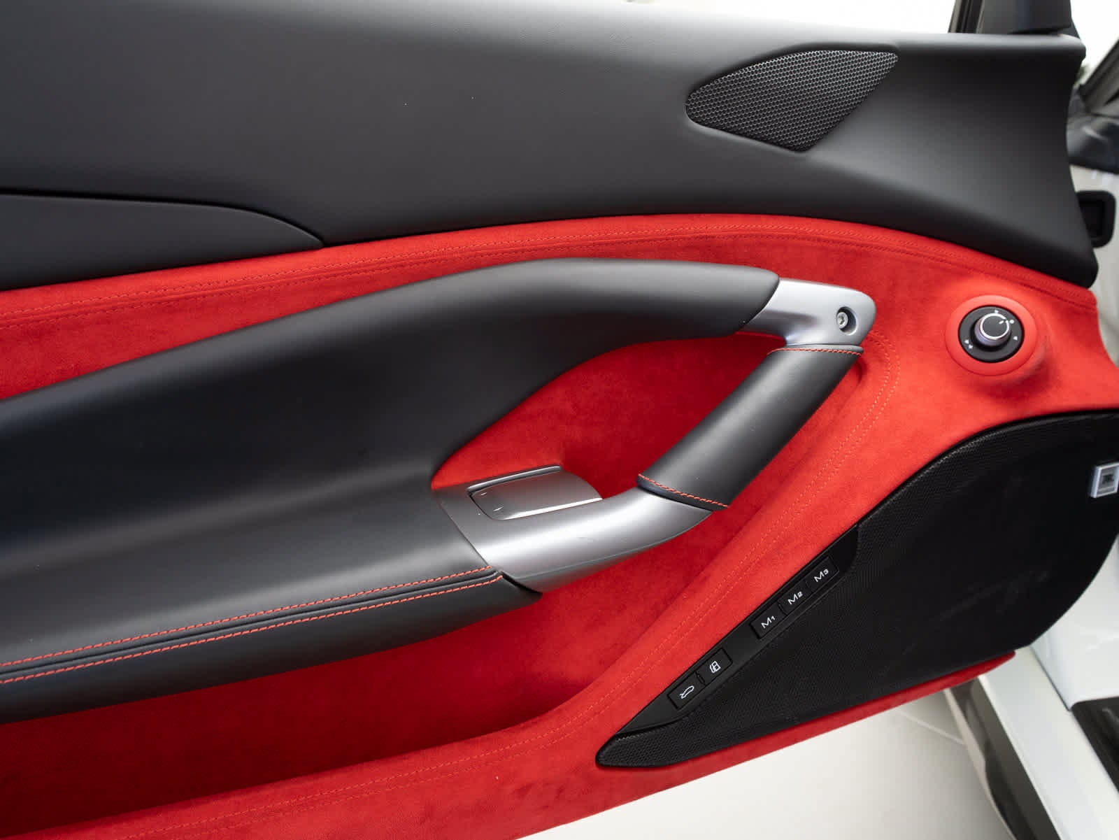 2022 Ferrari F8 Base - Photo 16