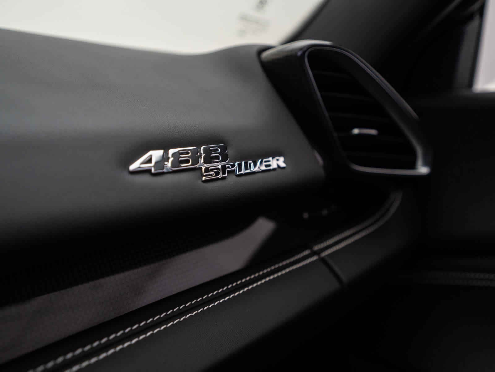 2018 Ferrari 488 GTB Base - Photo 26