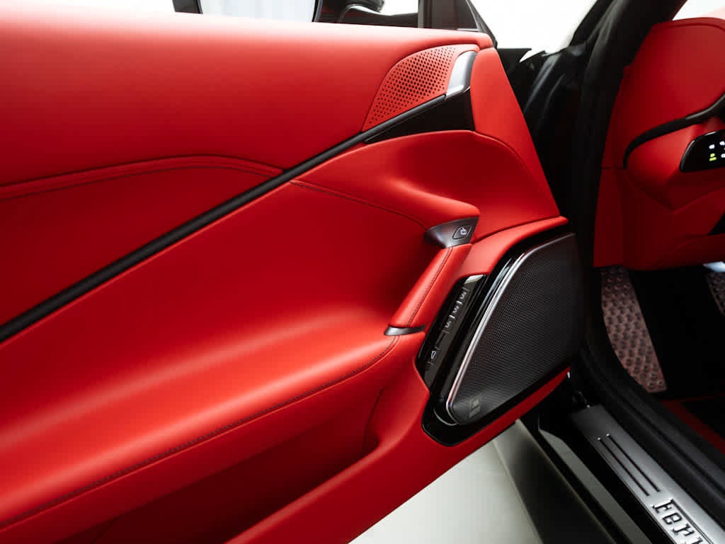 2025 Ferrari Roma Base - Photo 24