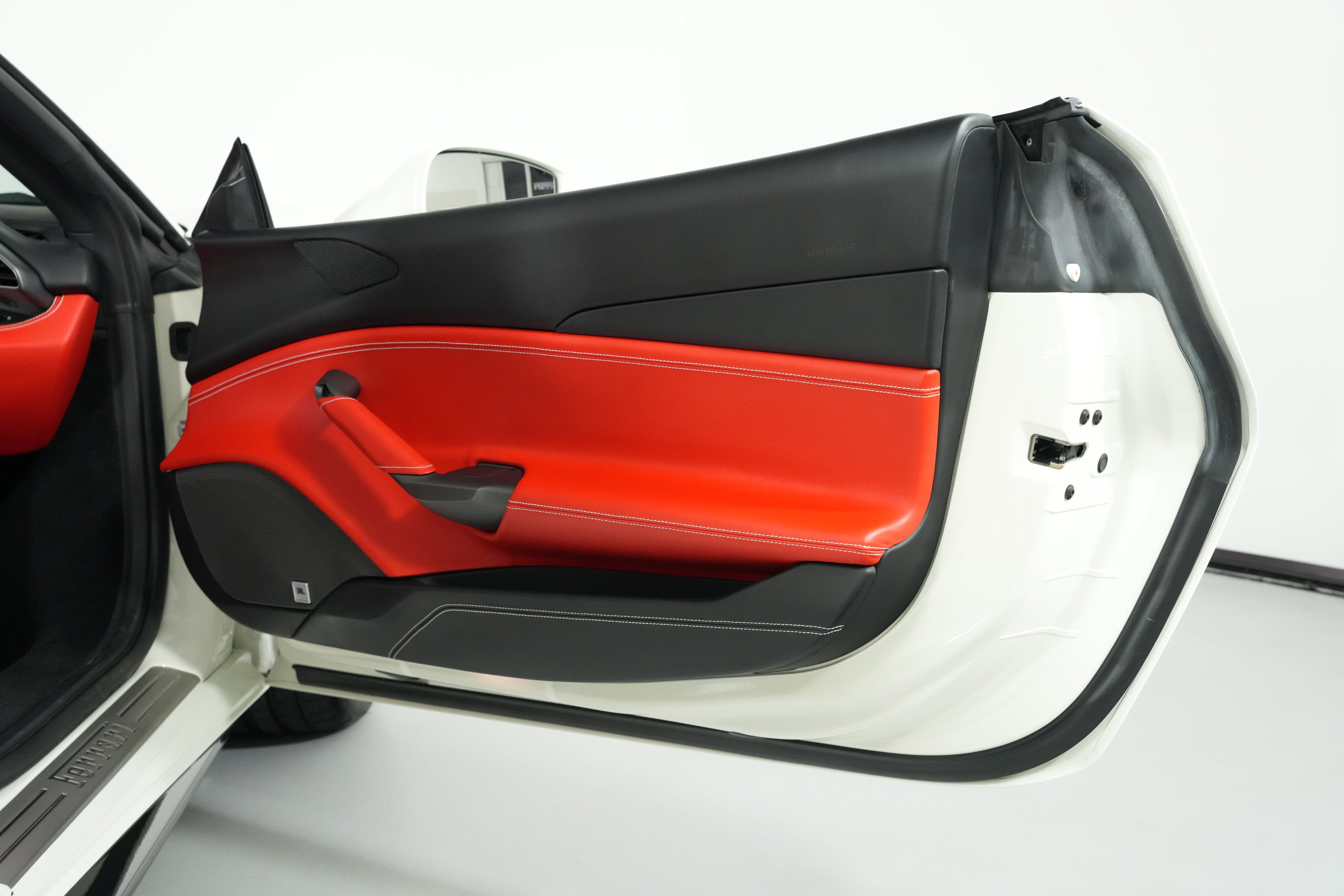 Certified Used 2017 Bianco Avus Ferrari  image 40