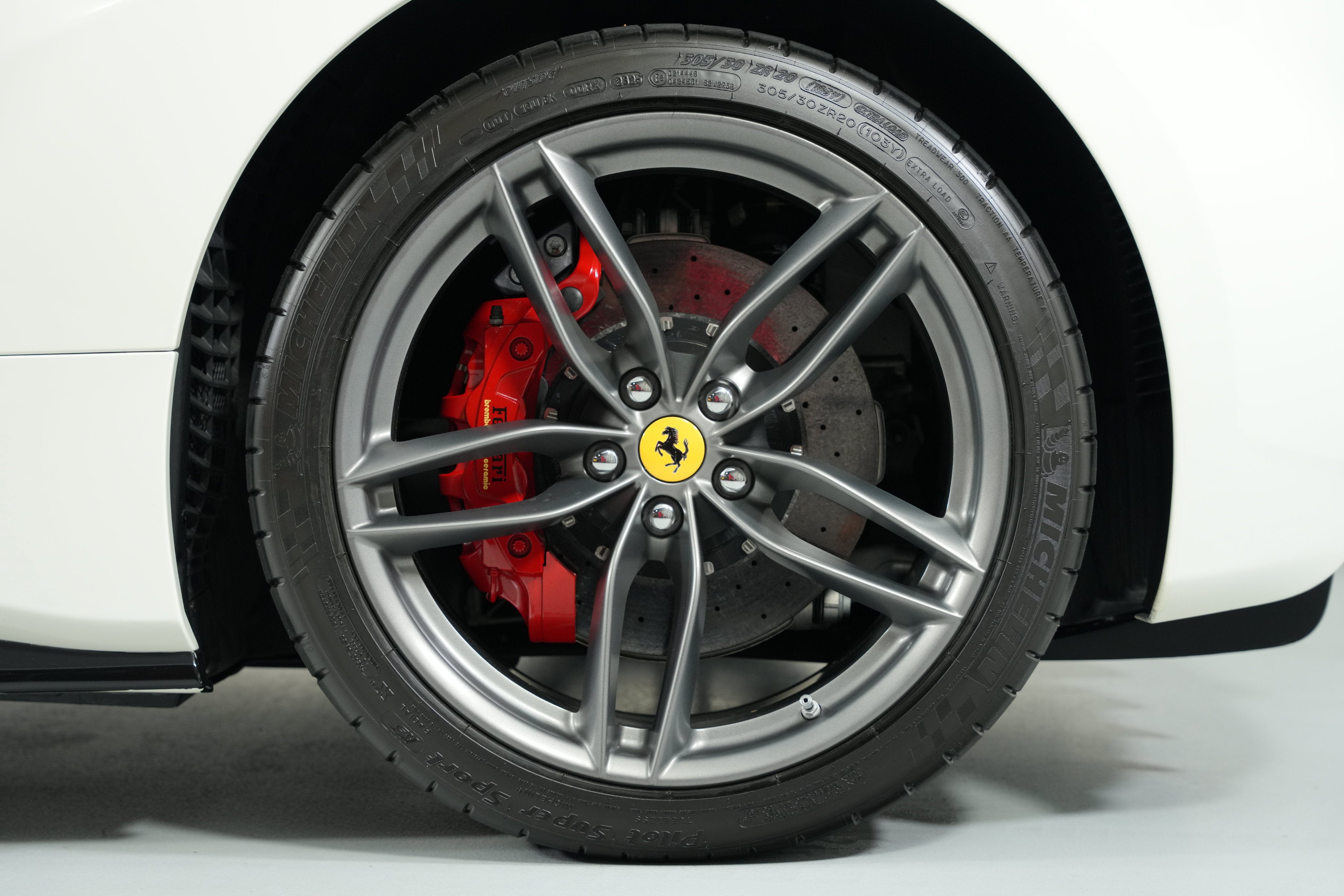 2017 Ferrari 488 GTB Base - Photo 10