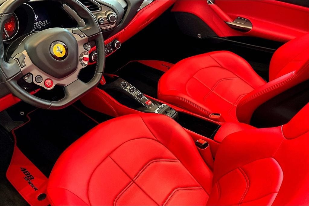 2017 Ferrari 488 GTB Base - Photo 15