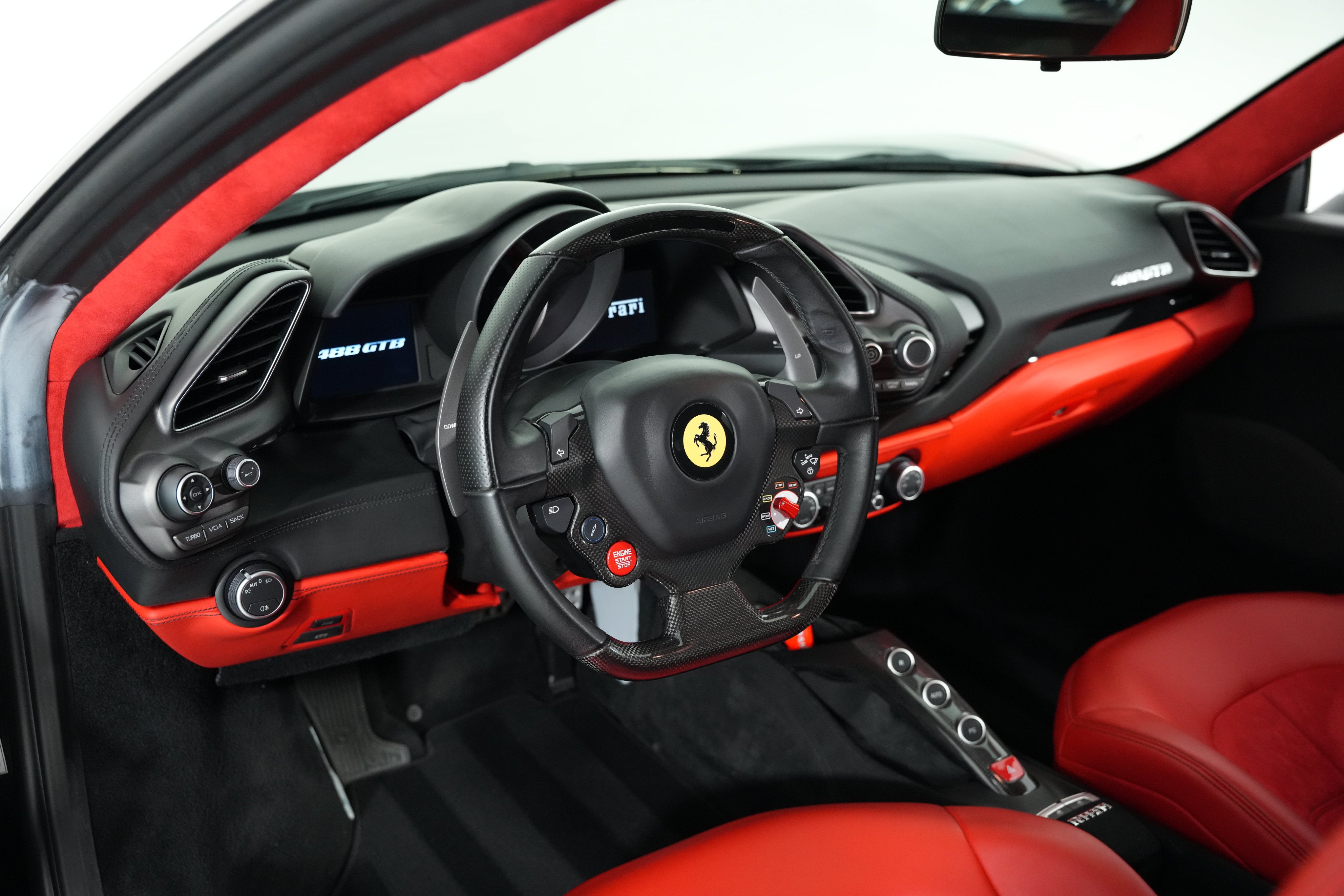 2019 Ferrari 488 GTB Base - Photo 22