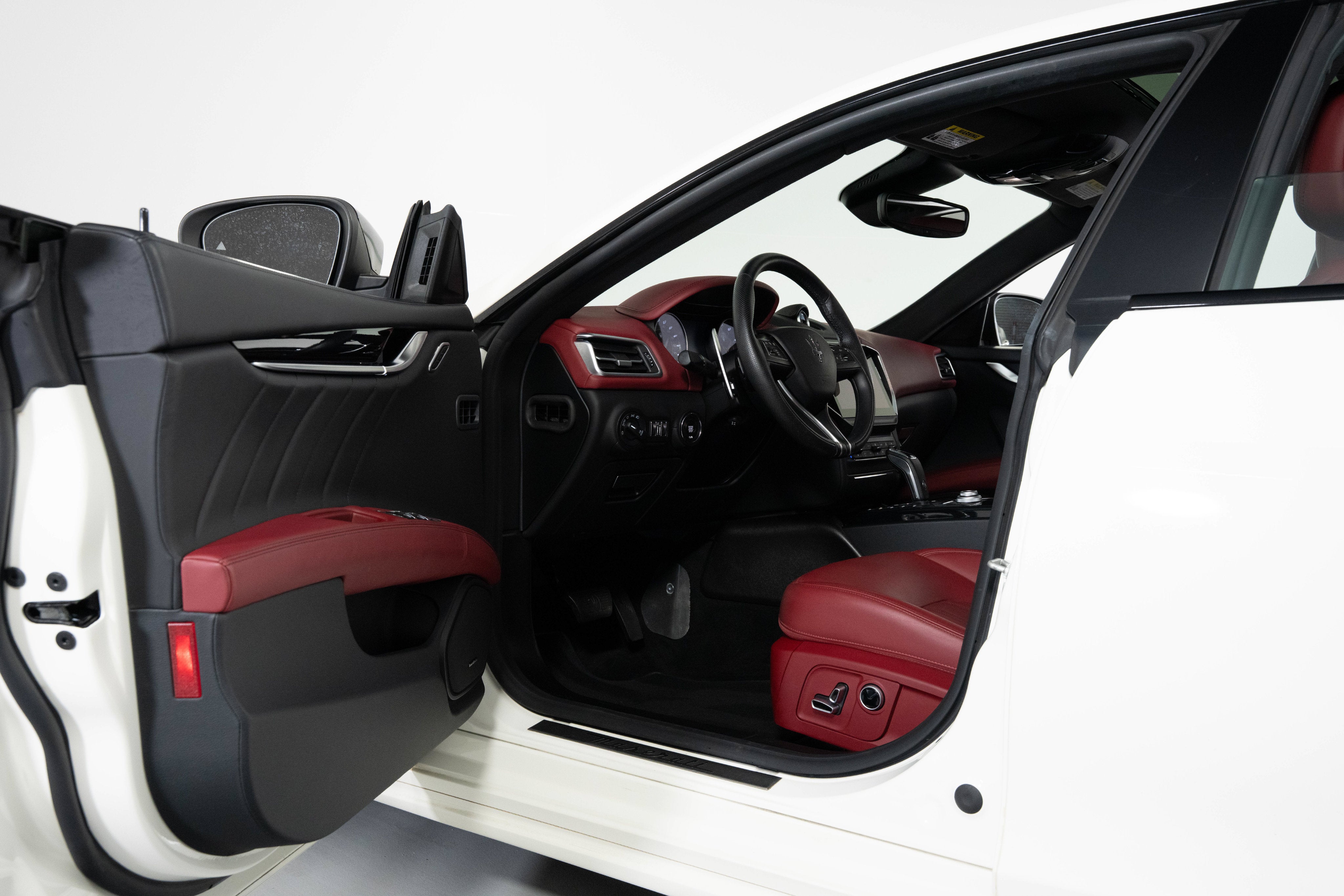 Used 2023 Bianco Maserati Modena Q4 image 16