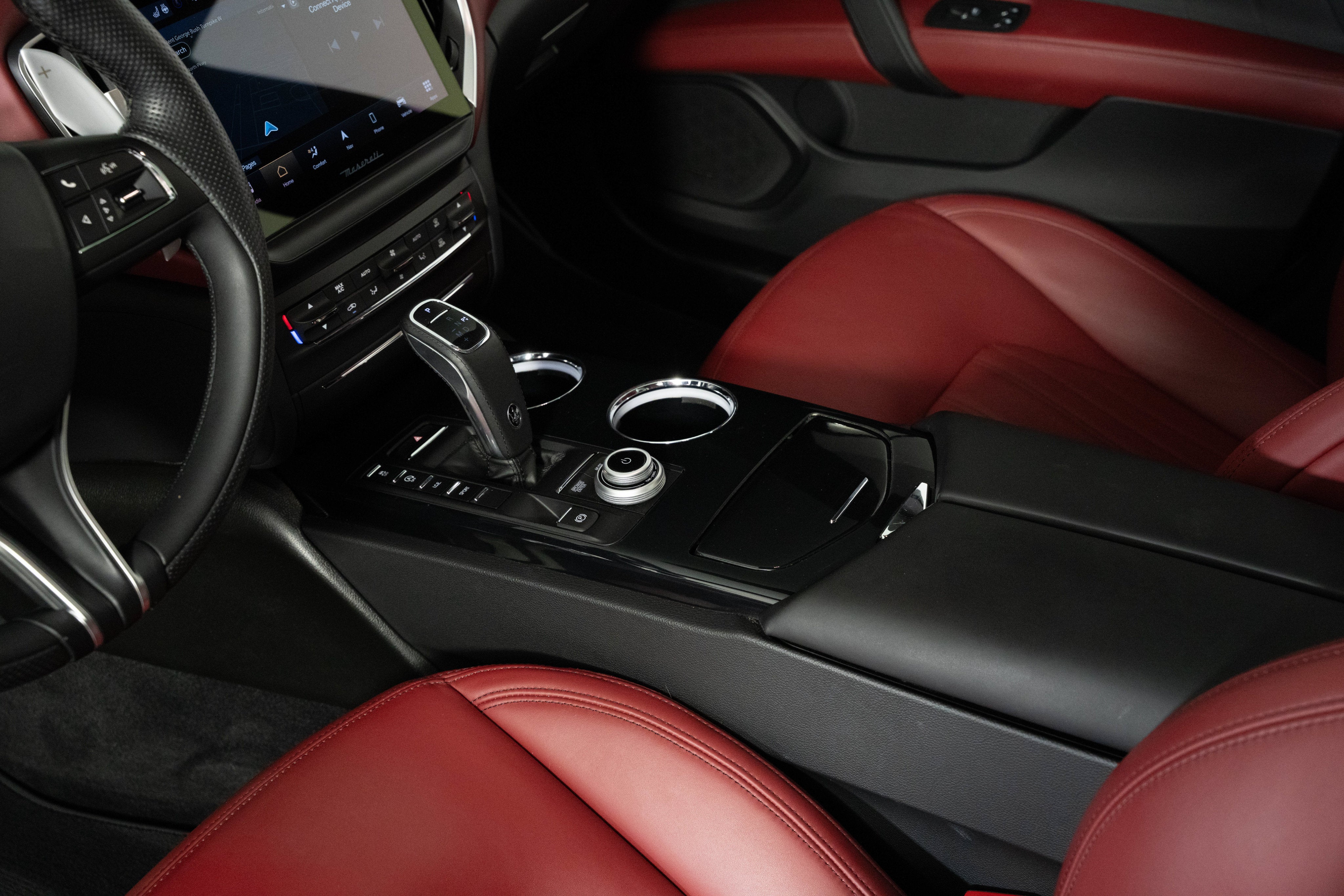 Used 2023 Bianco Maserati Modena Q4 image 25