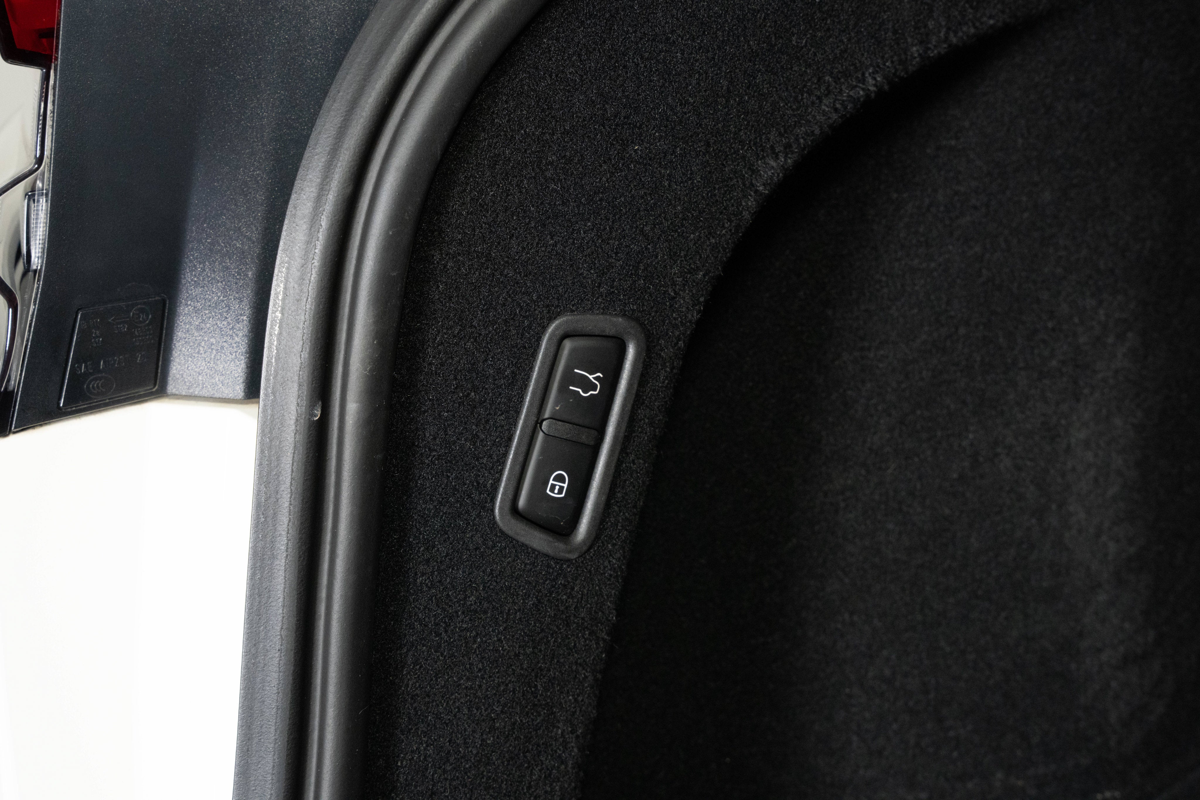 Used 2023 Bianco Maserati GT image 13