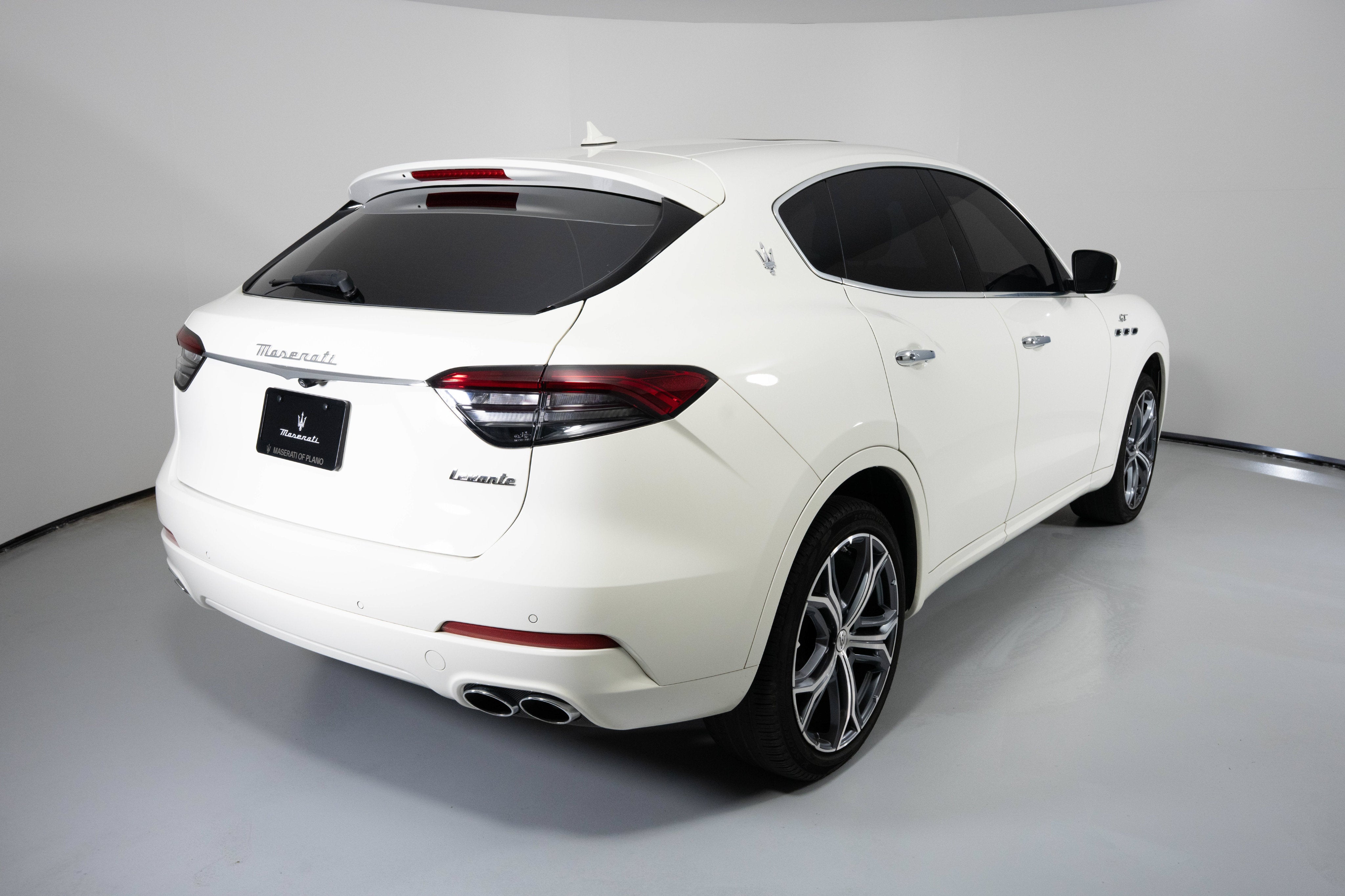 Used 2023 Bianco Maserati GT image 14