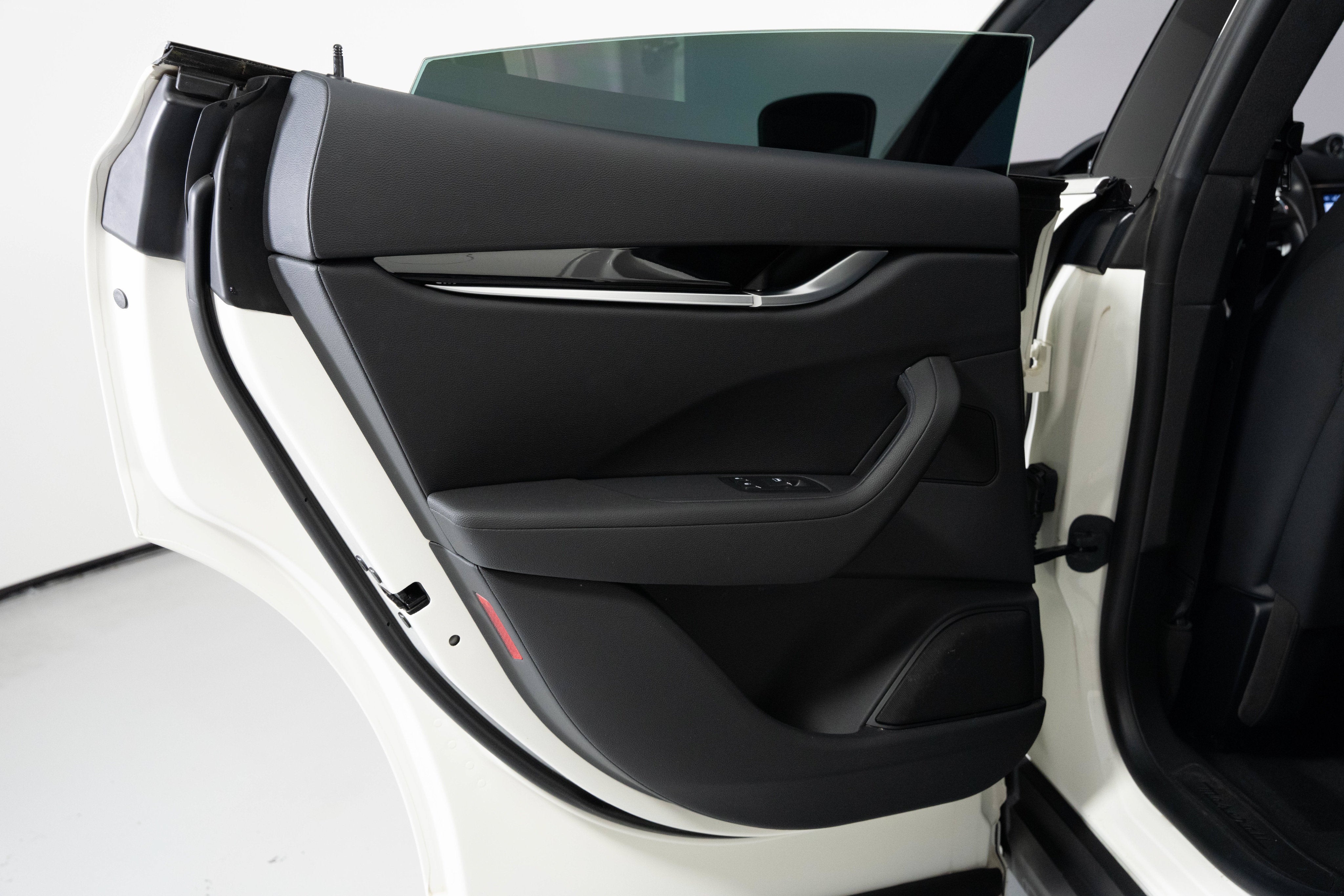 Used 2023 Bianco Maserati GT image 26