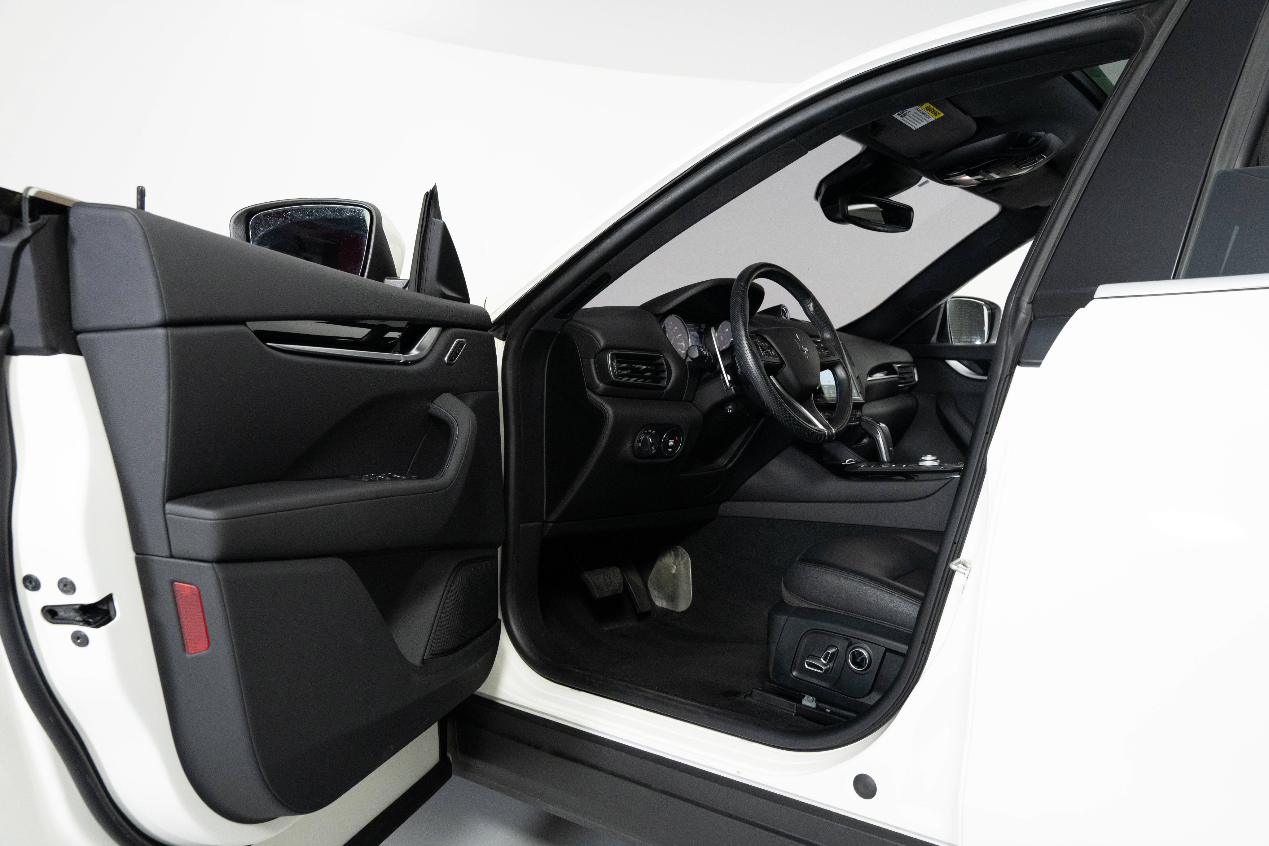 Used 2023 Bianco Maserati GT image 29