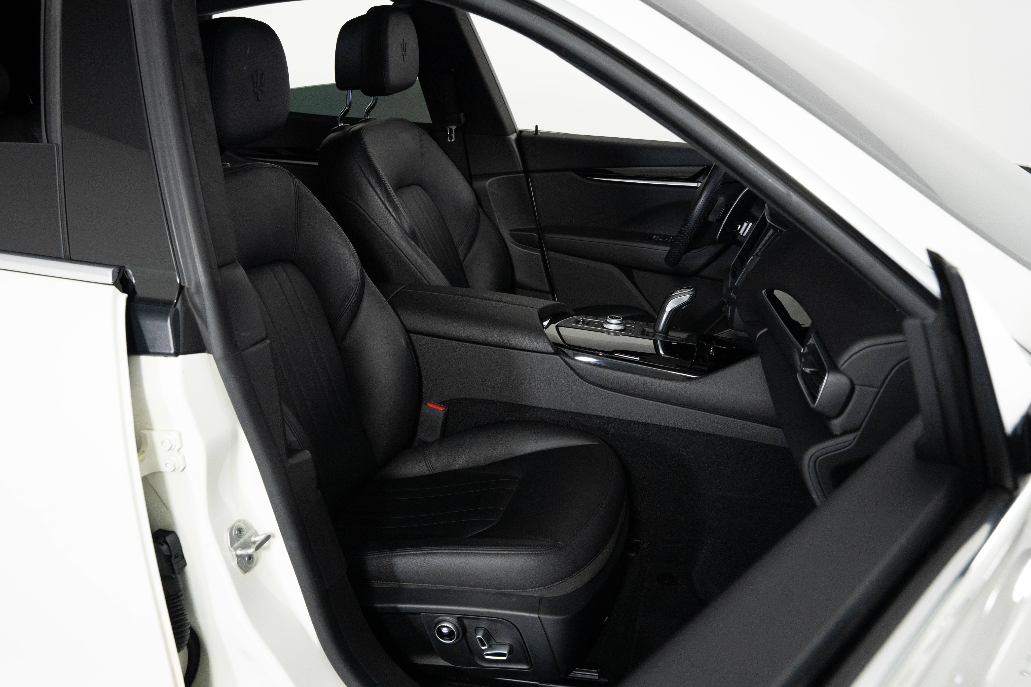 Used 2023 Bianco Maserati GT image 39