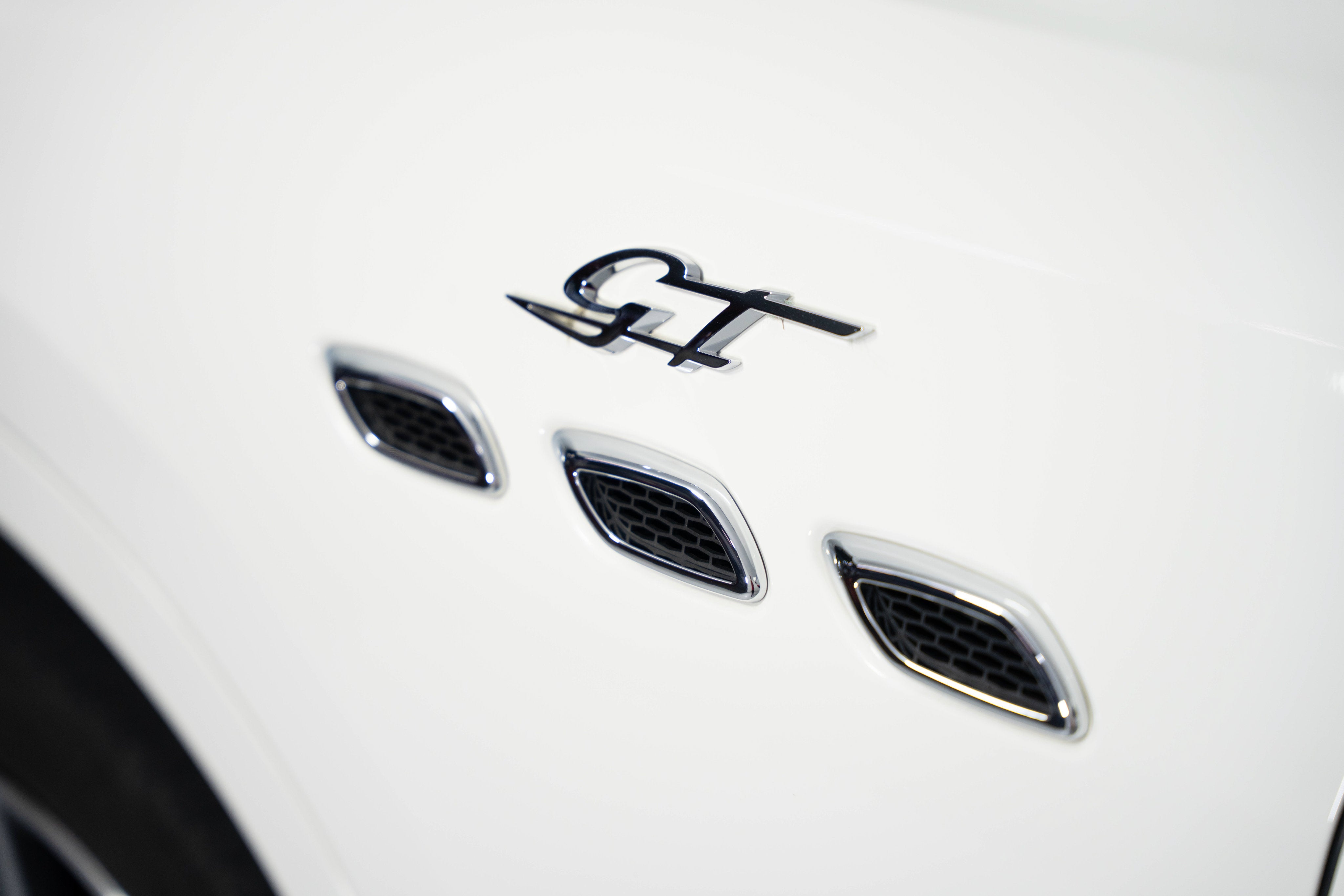 Used 2023 Bianco Maserati GT image 45