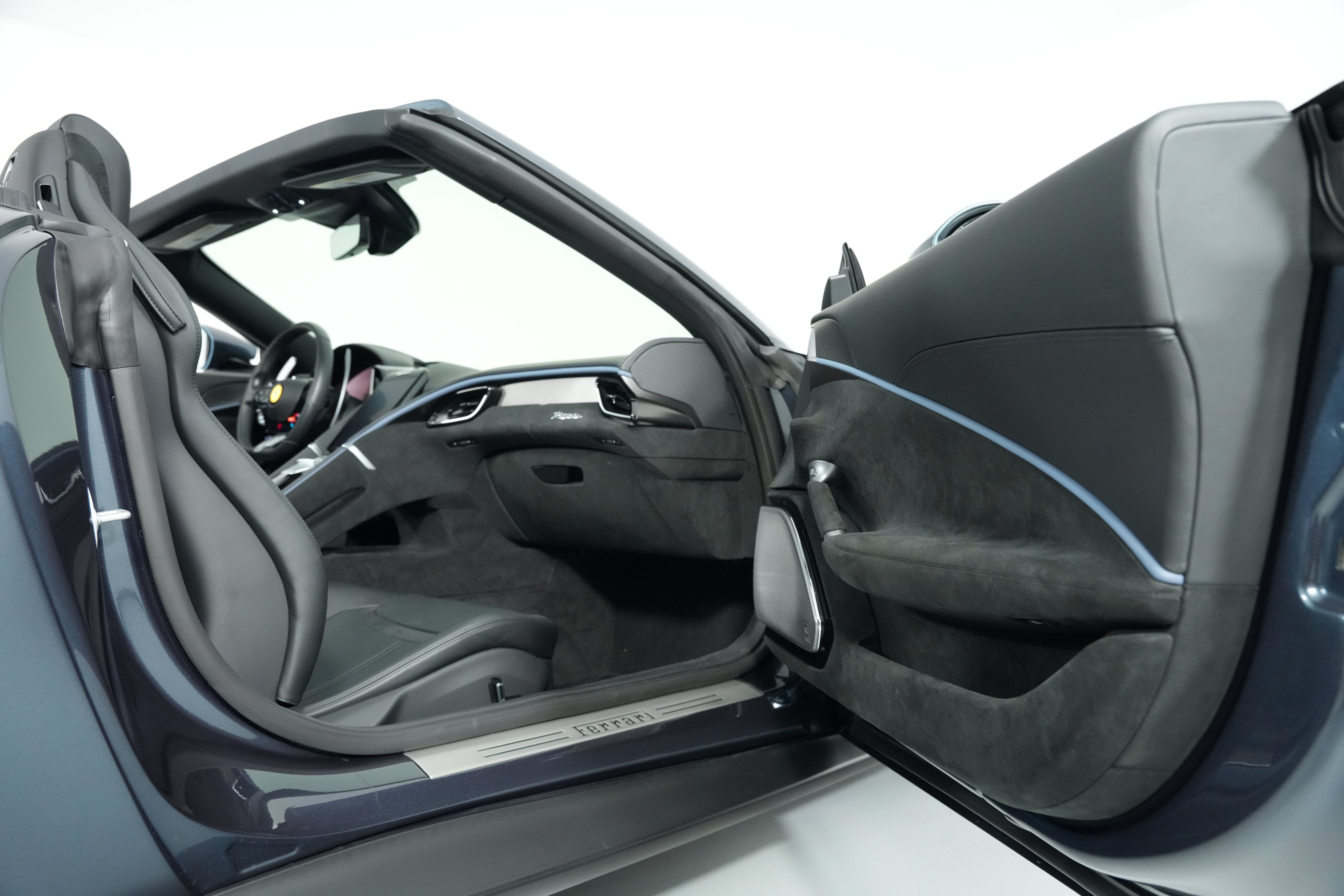 Used 2024 Blu Roma Ferrari Spider image 39