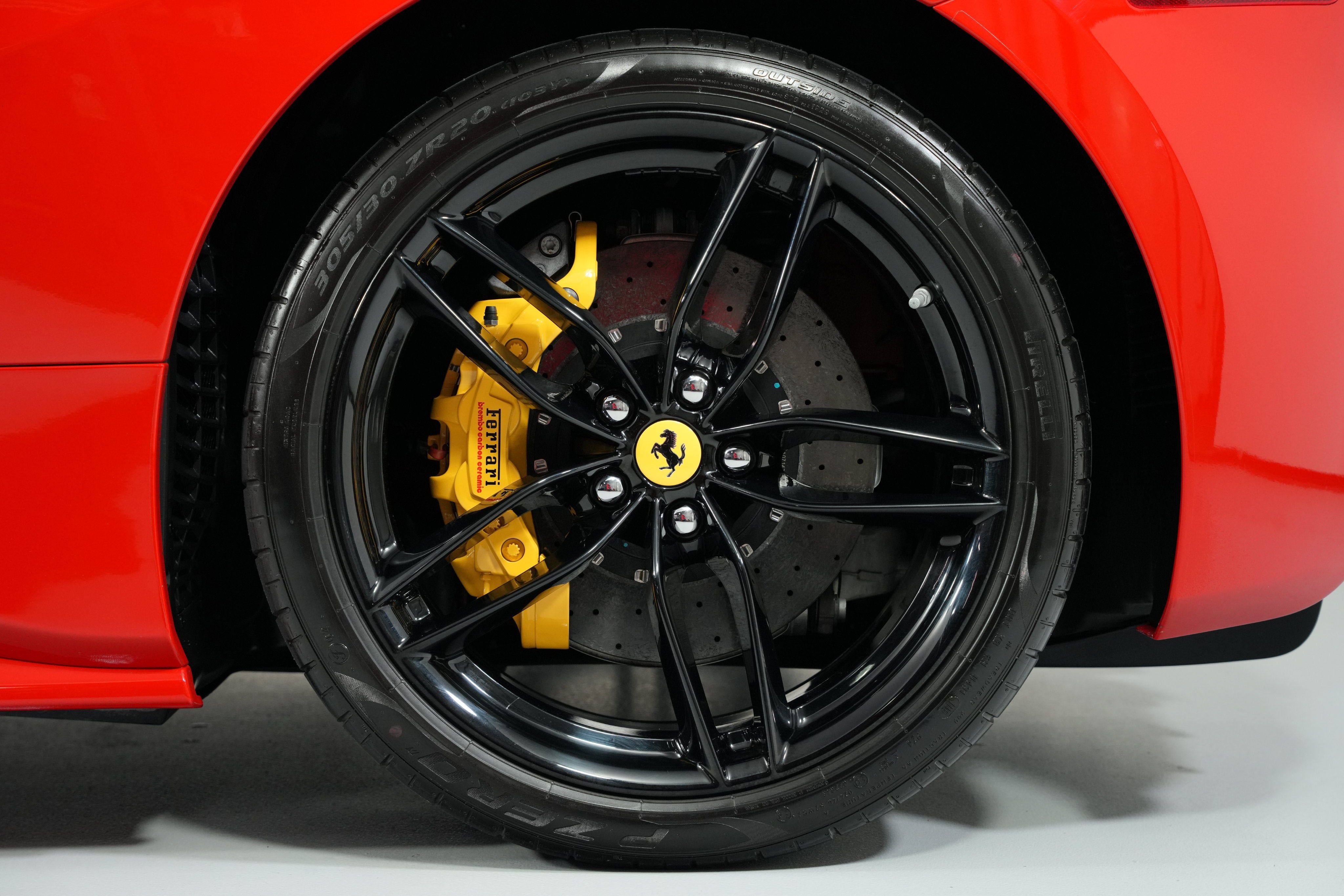 Used 2016 Rosso Corsa Ferrari  image 9