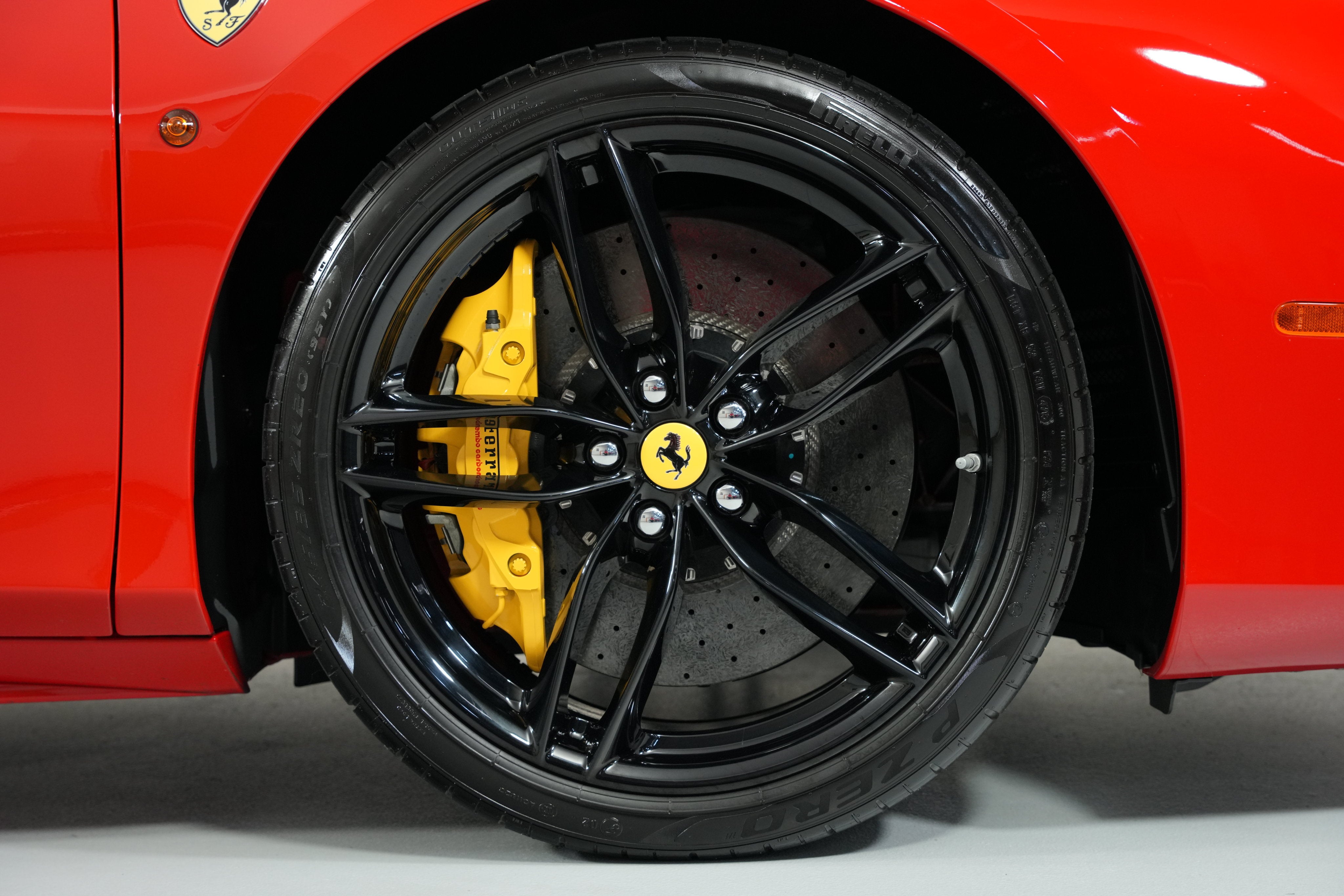 Used 2016 Rosso Corsa Ferrari  image 17