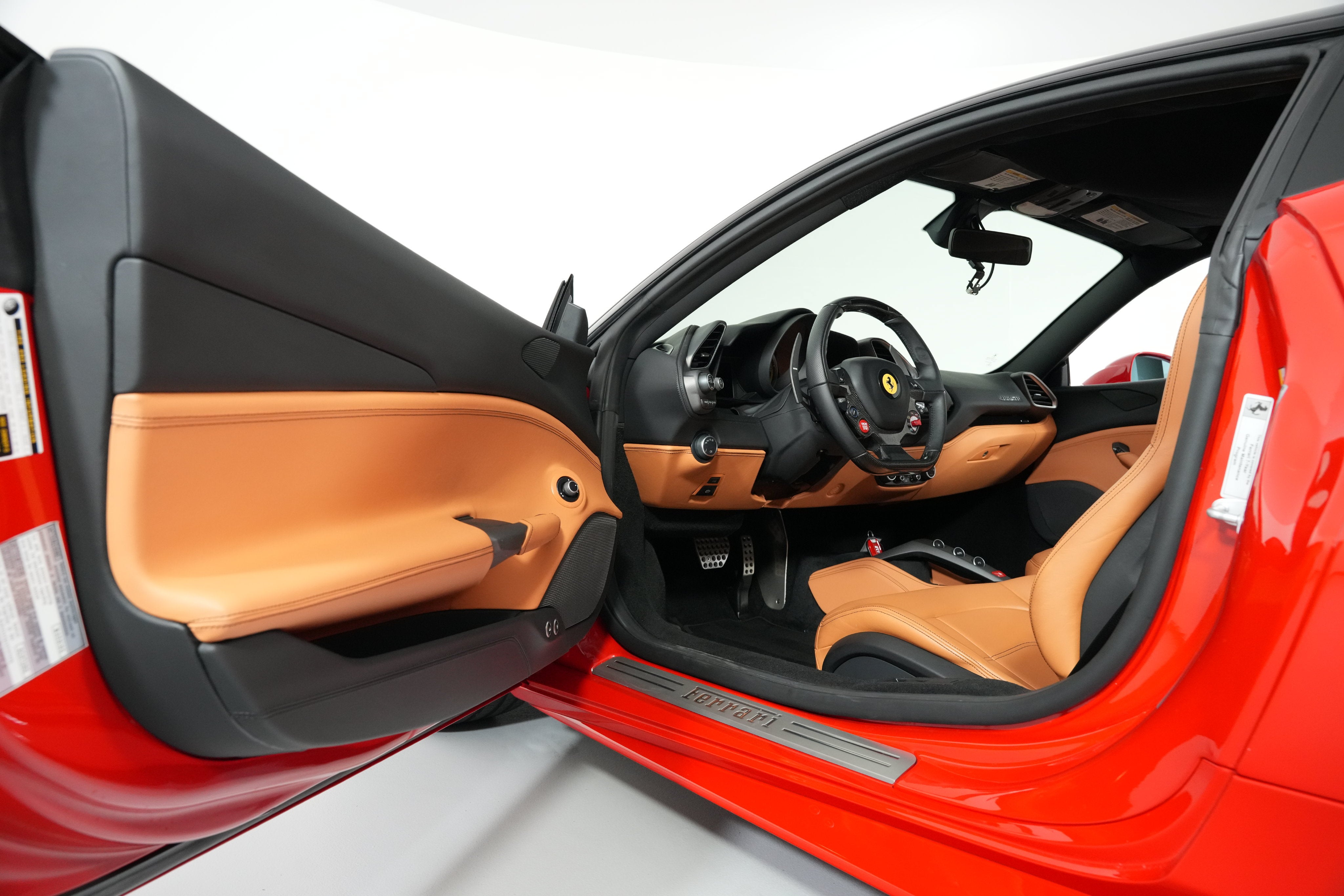 Used 2016 Rosso Corsa Ferrari  image 18