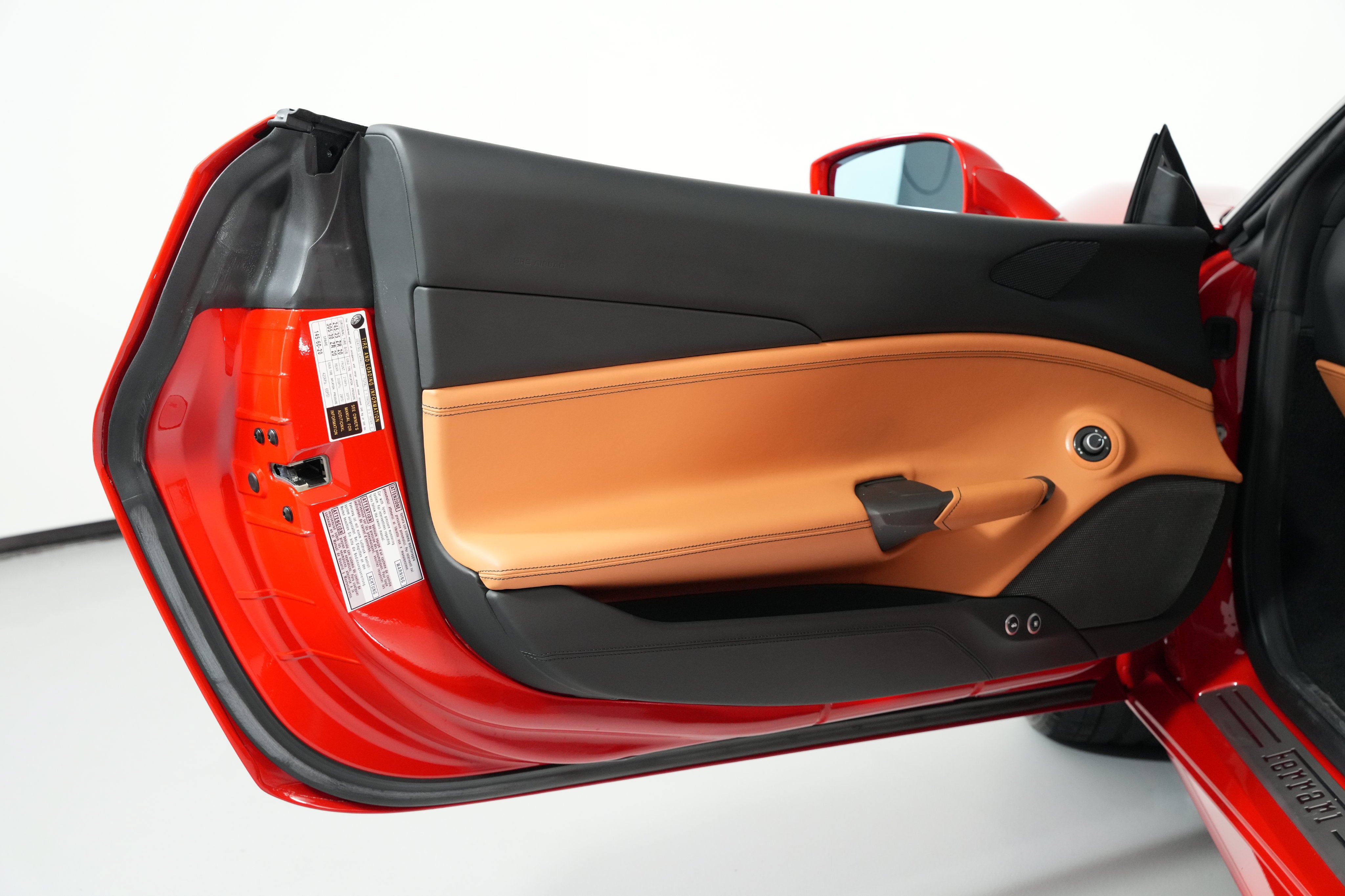 Used 2016 Rosso Corsa Ferrari  image 19