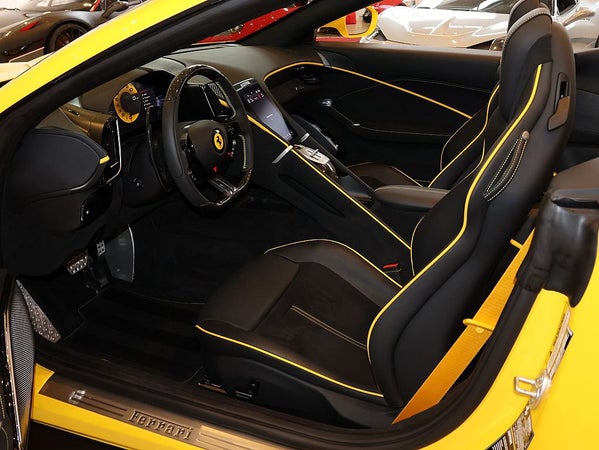 Ferrari Roma Spider