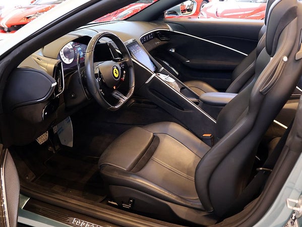 Ferrari Roma Spider
