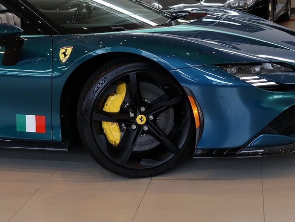 Ferrari SF90 Spider