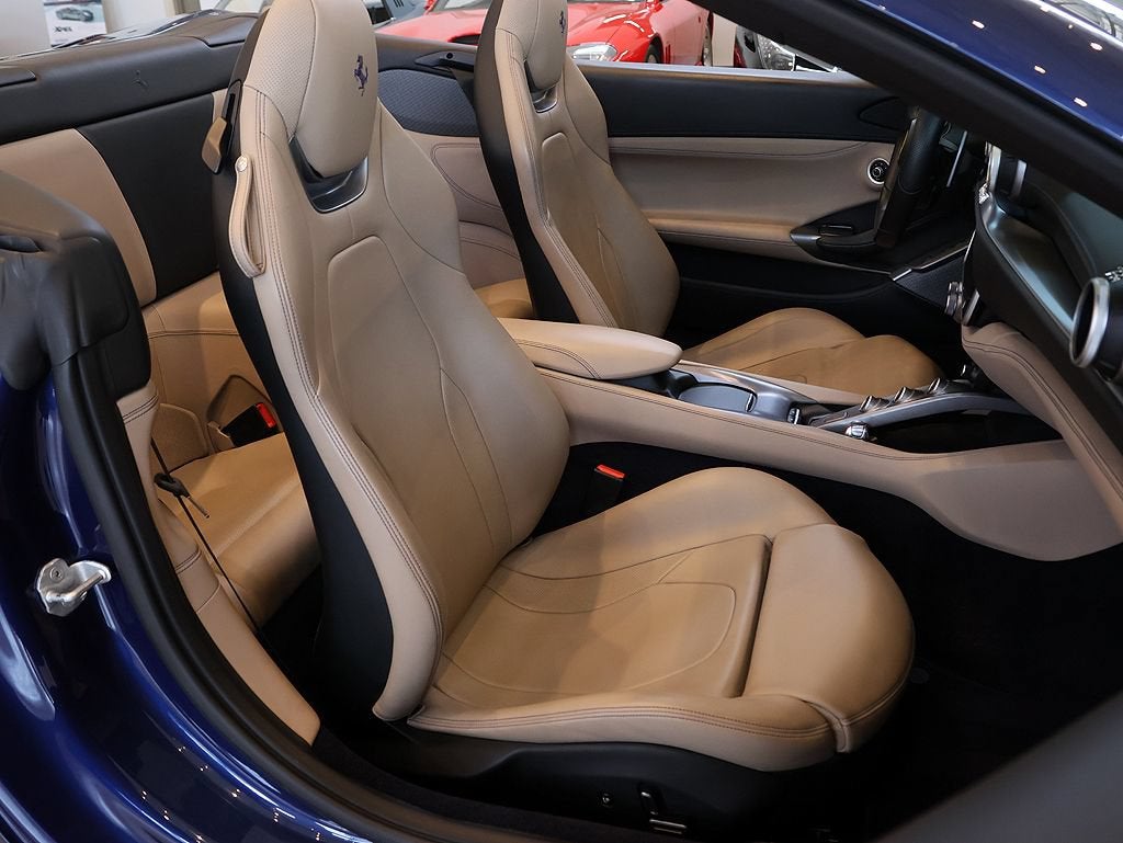 2019 Ferrari Portofino Base - Photo 25
