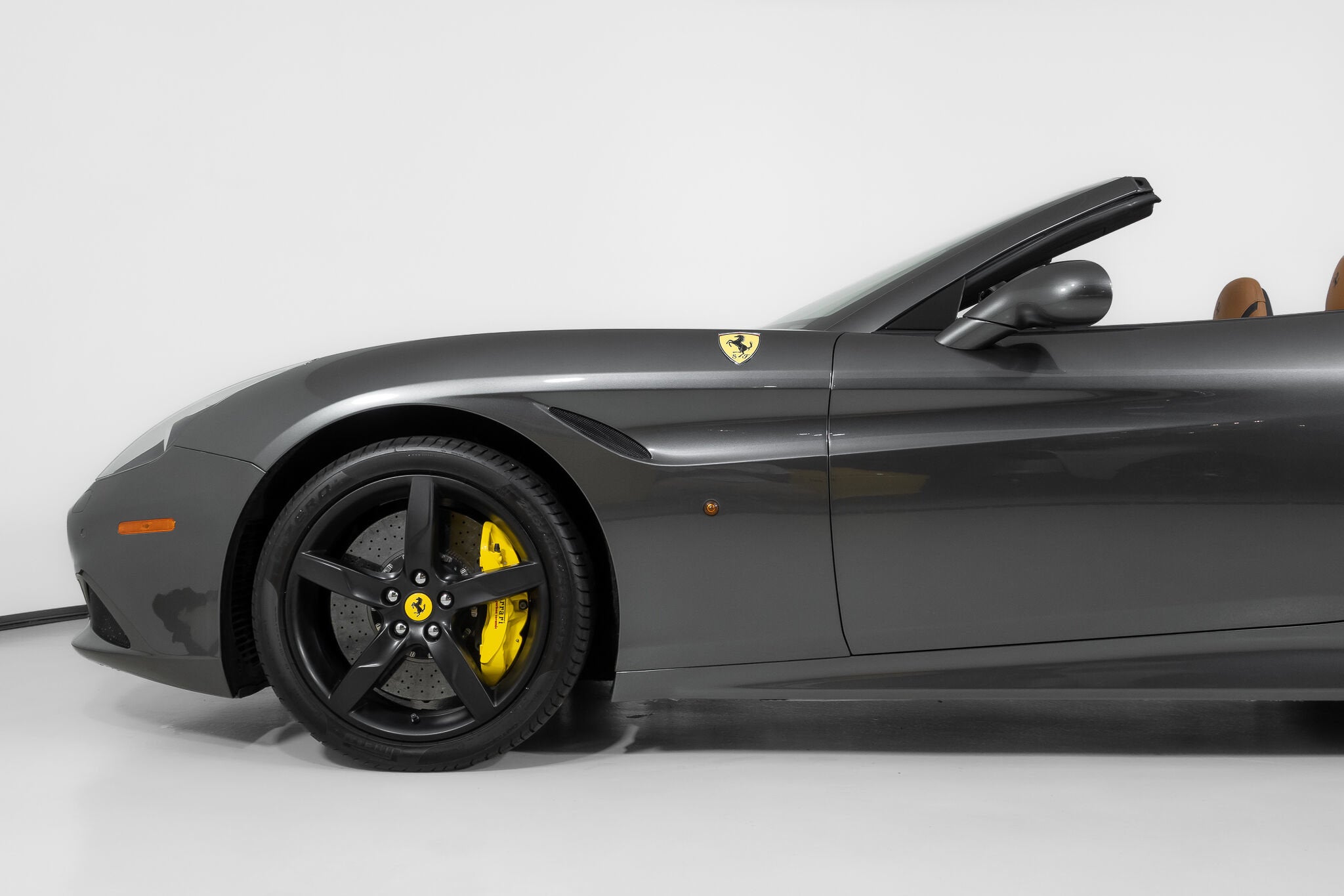 2016 Ferrari California T Base - Photo 15