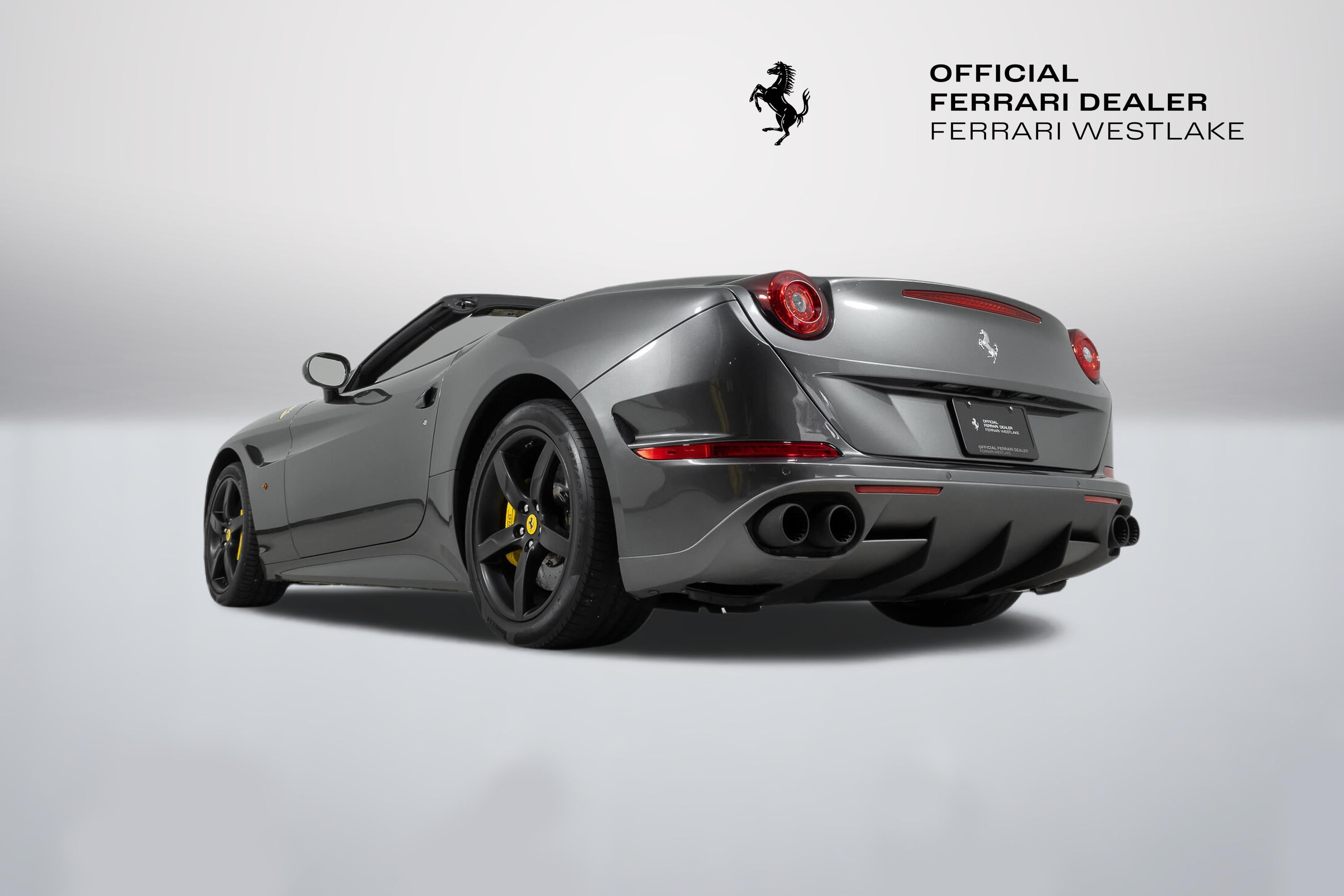 2016 Ferrari California T Base - Photo 17
