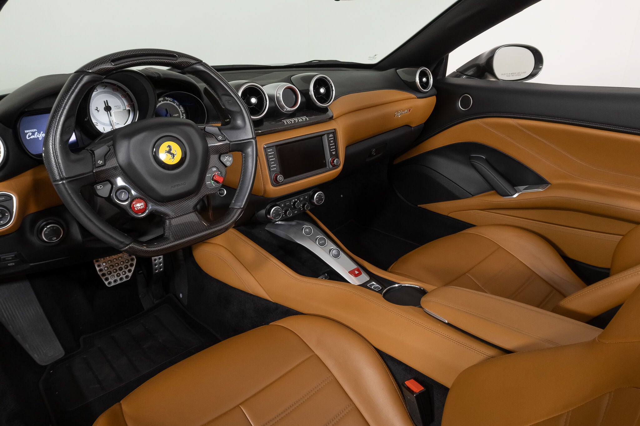 2016 Ferrari California T Base - Photo 35
