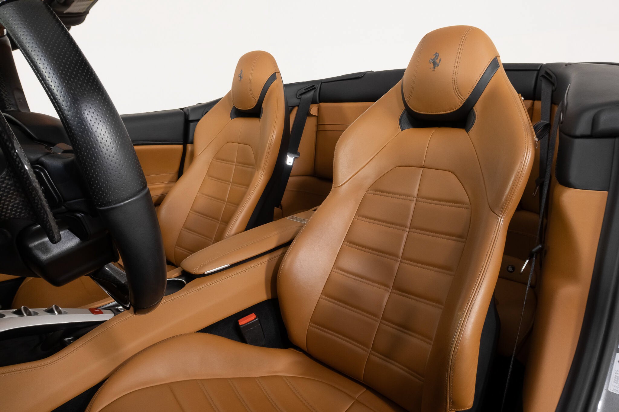 2016 Ferrari California T Base - Photo 48