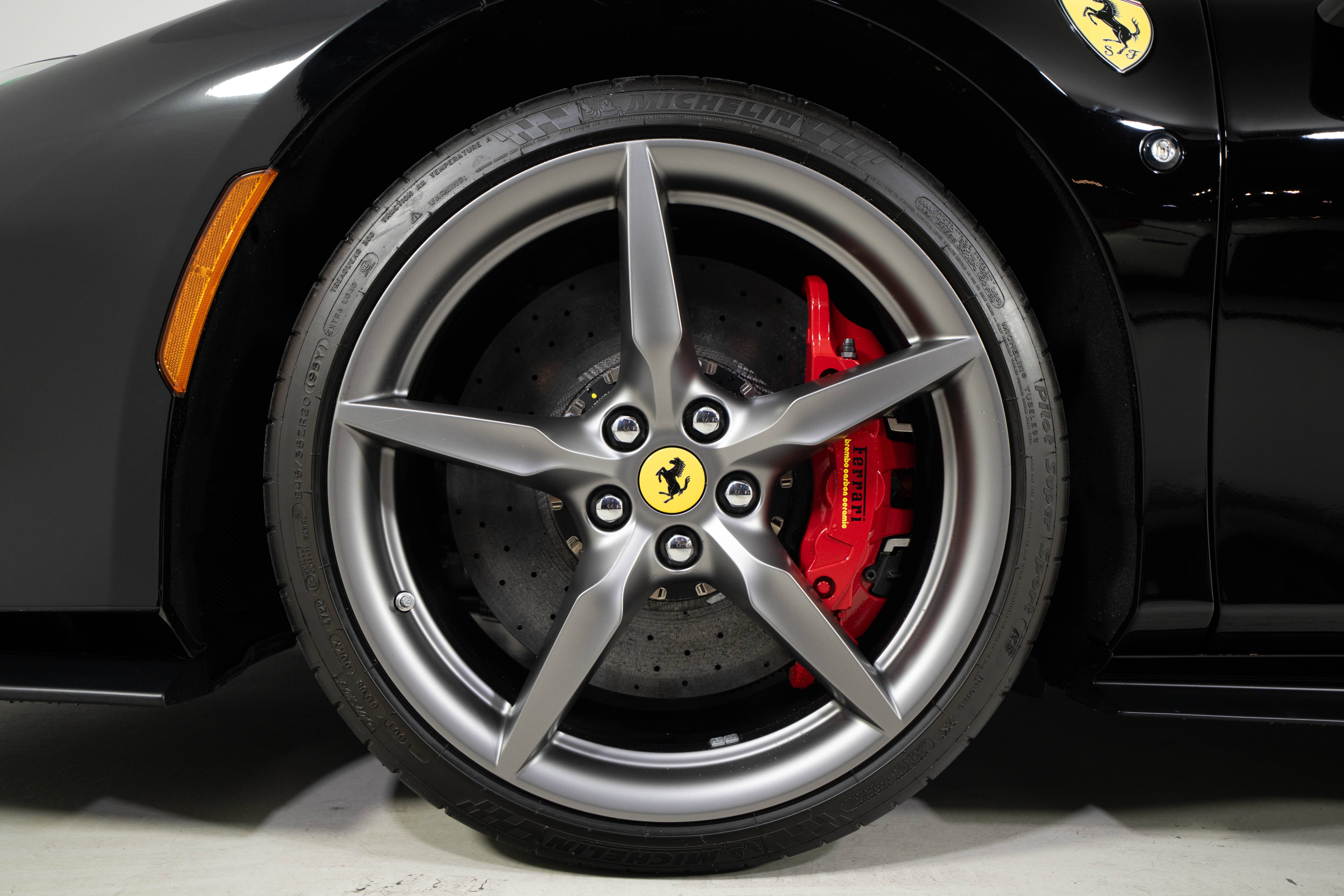 2023 Ferrari F8 Base - Photo 16