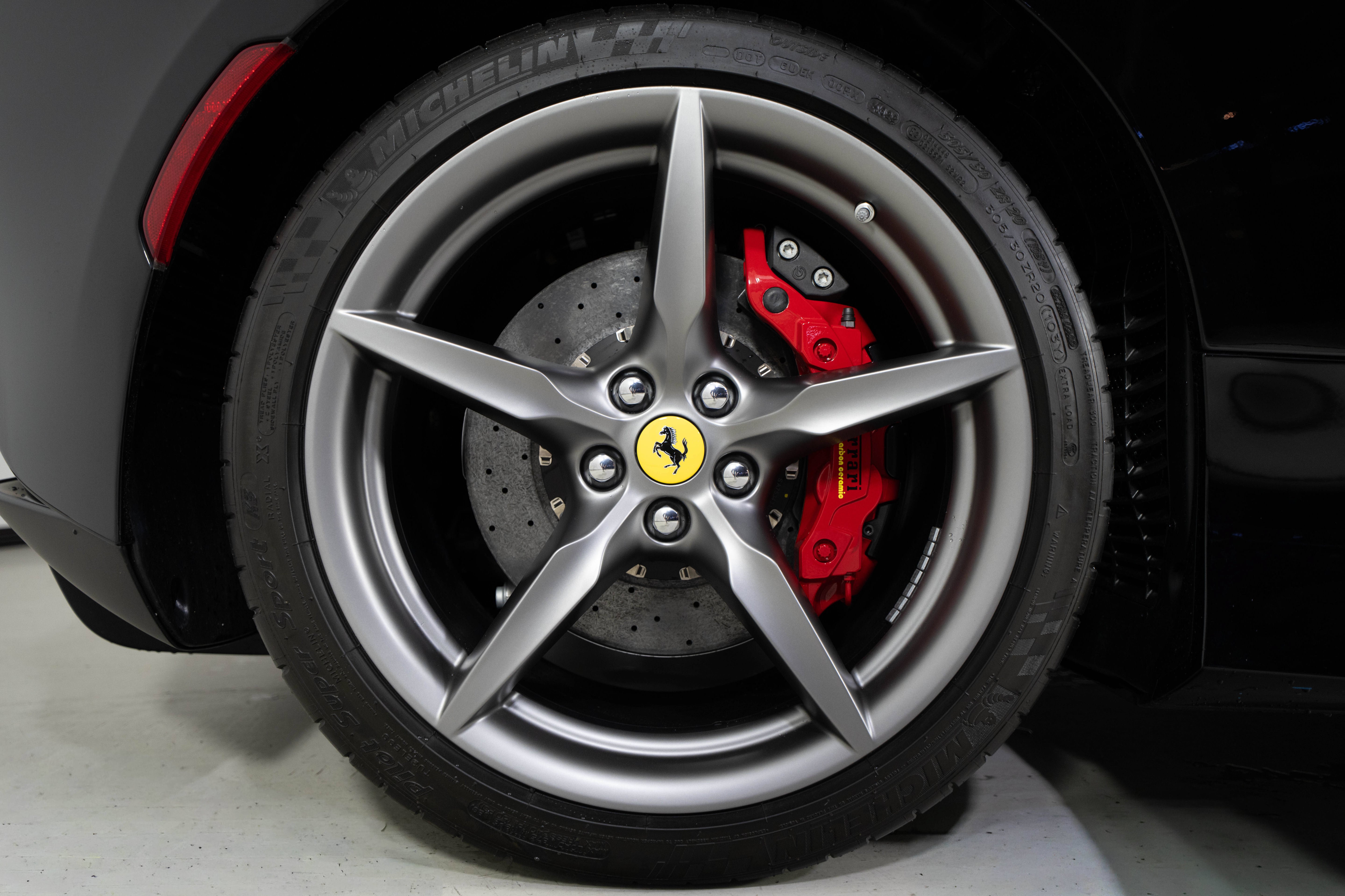 2023 Ferrari F8 Base - Photo 19