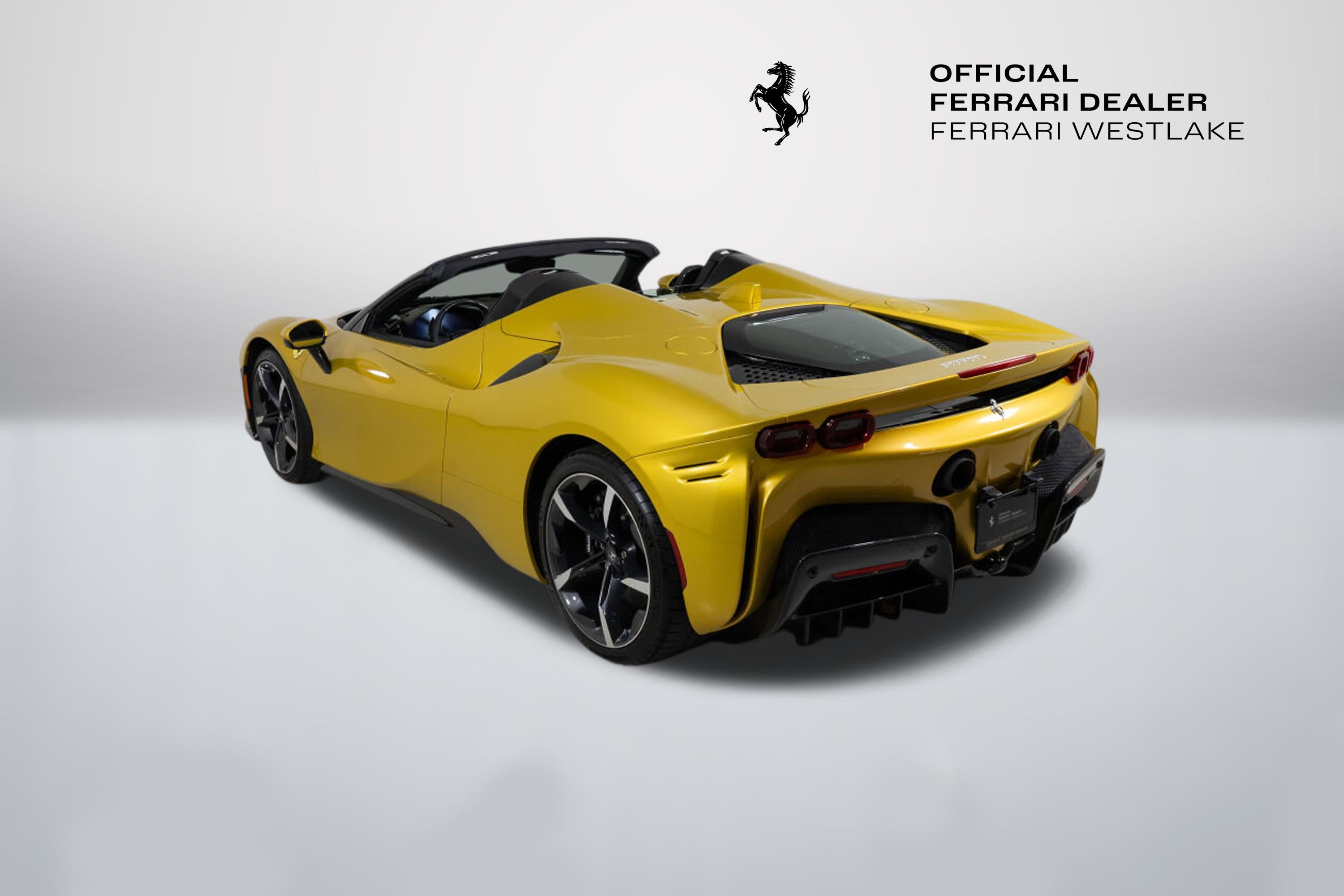 2022 Ferrari SF90 Base - Photo 9