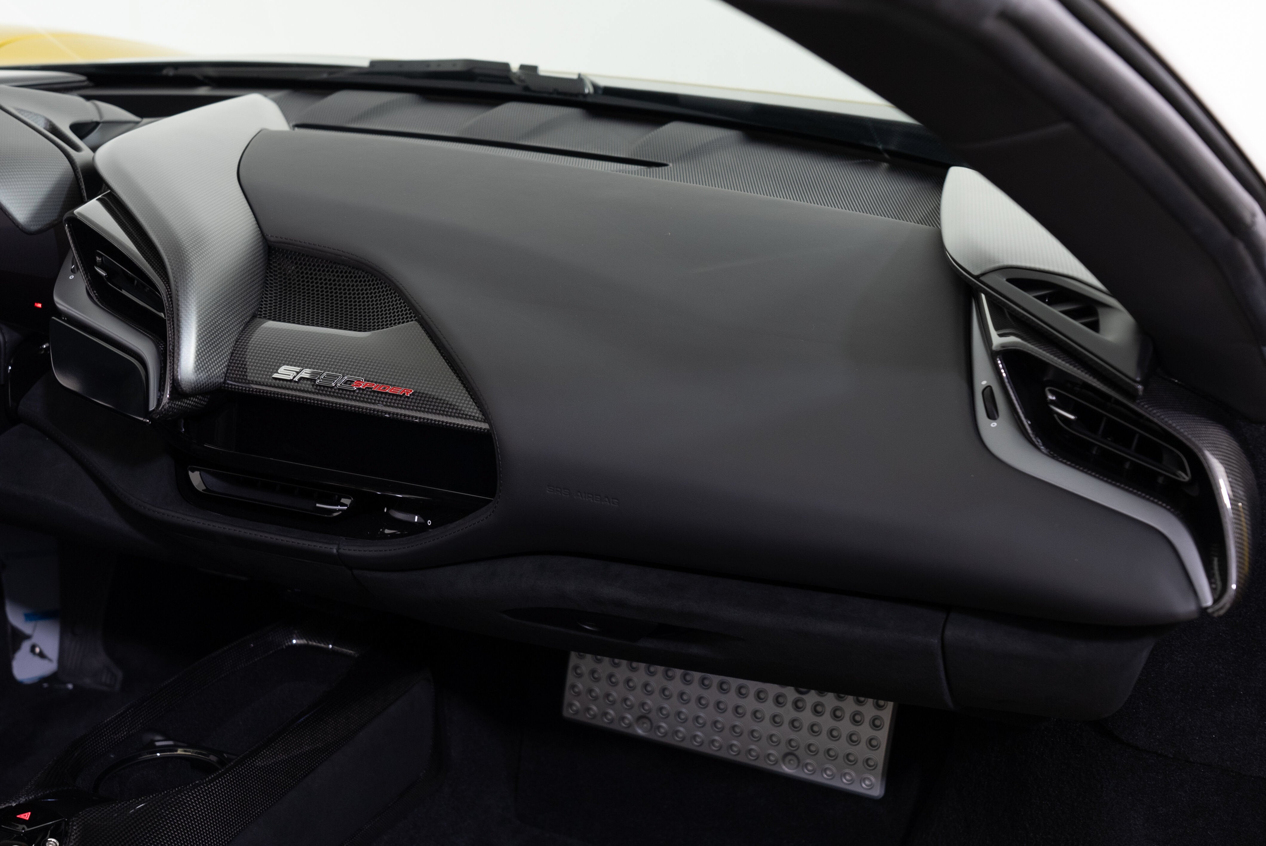 2022 Ferrari SF90 Base - Photo 52