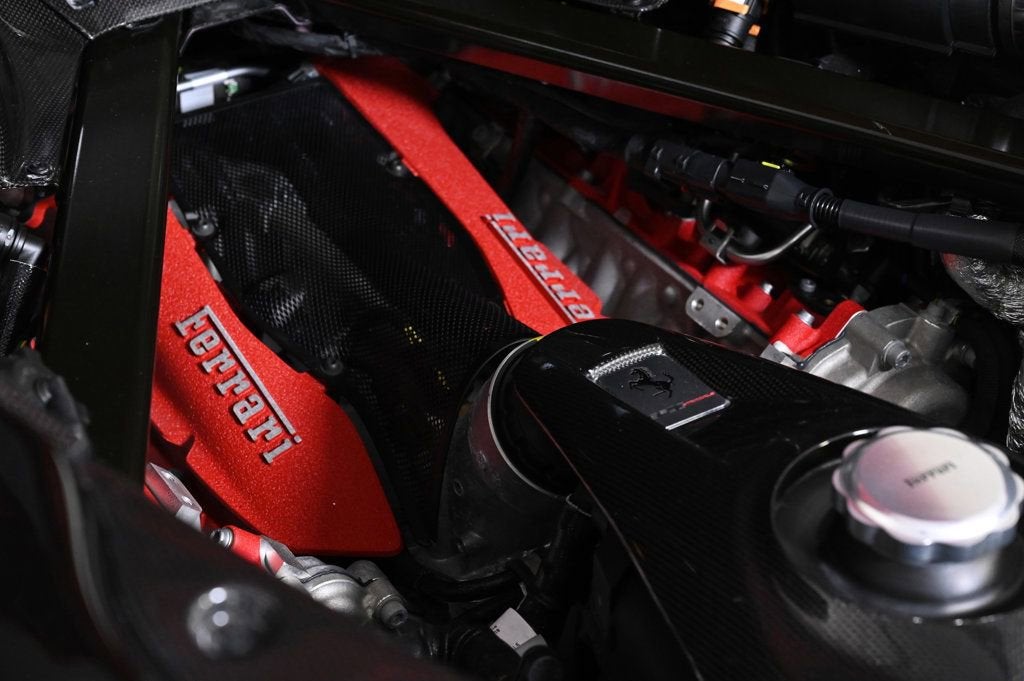 Ferrari-SF90-Stradale-ZFF95NLA1N0283091 - The Collection
