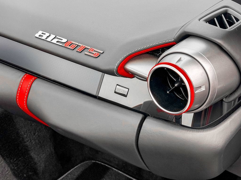 2021 Ferrari 812 GTS Base - Photo 19