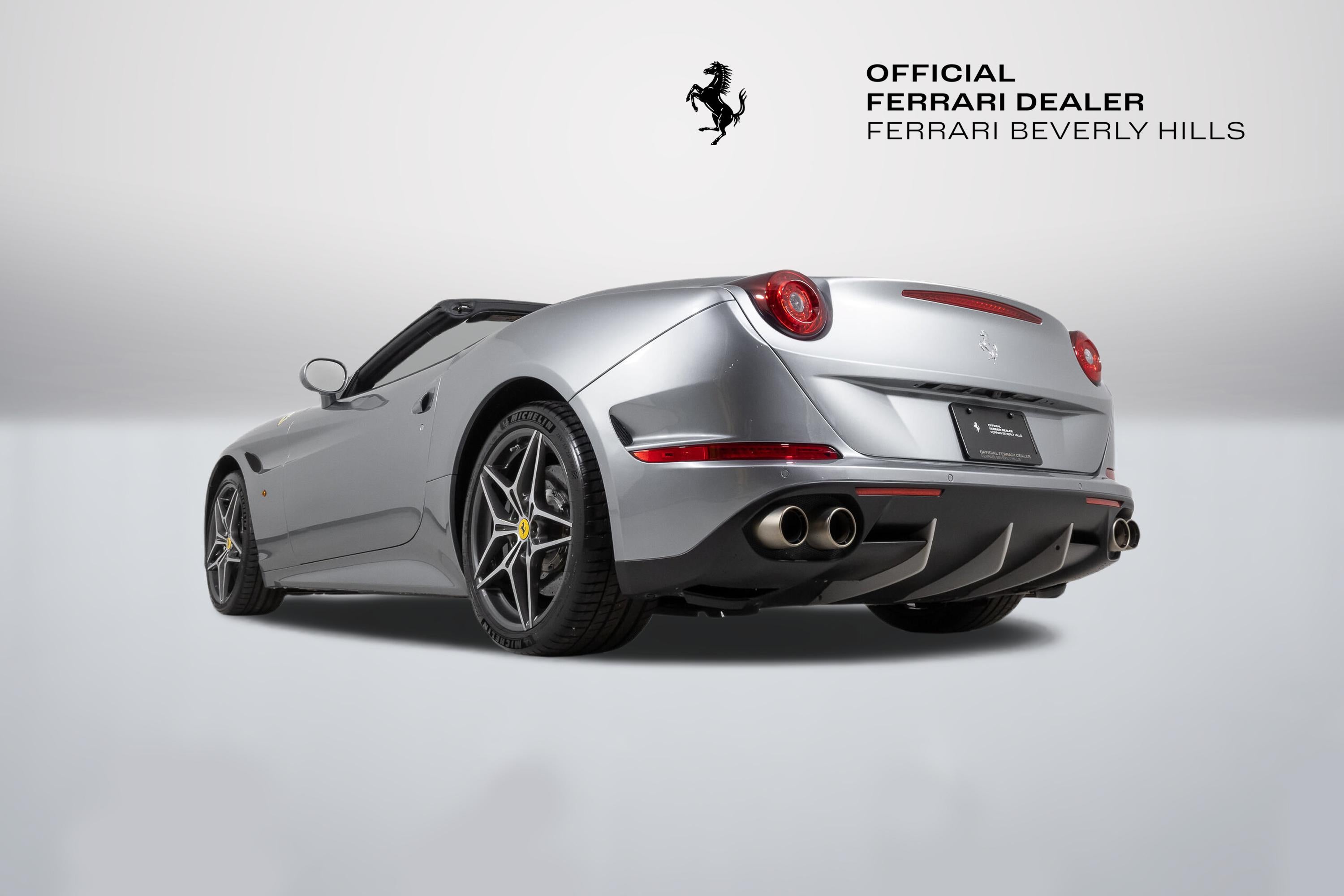 2016 Ferrari California T Base - Photo 16