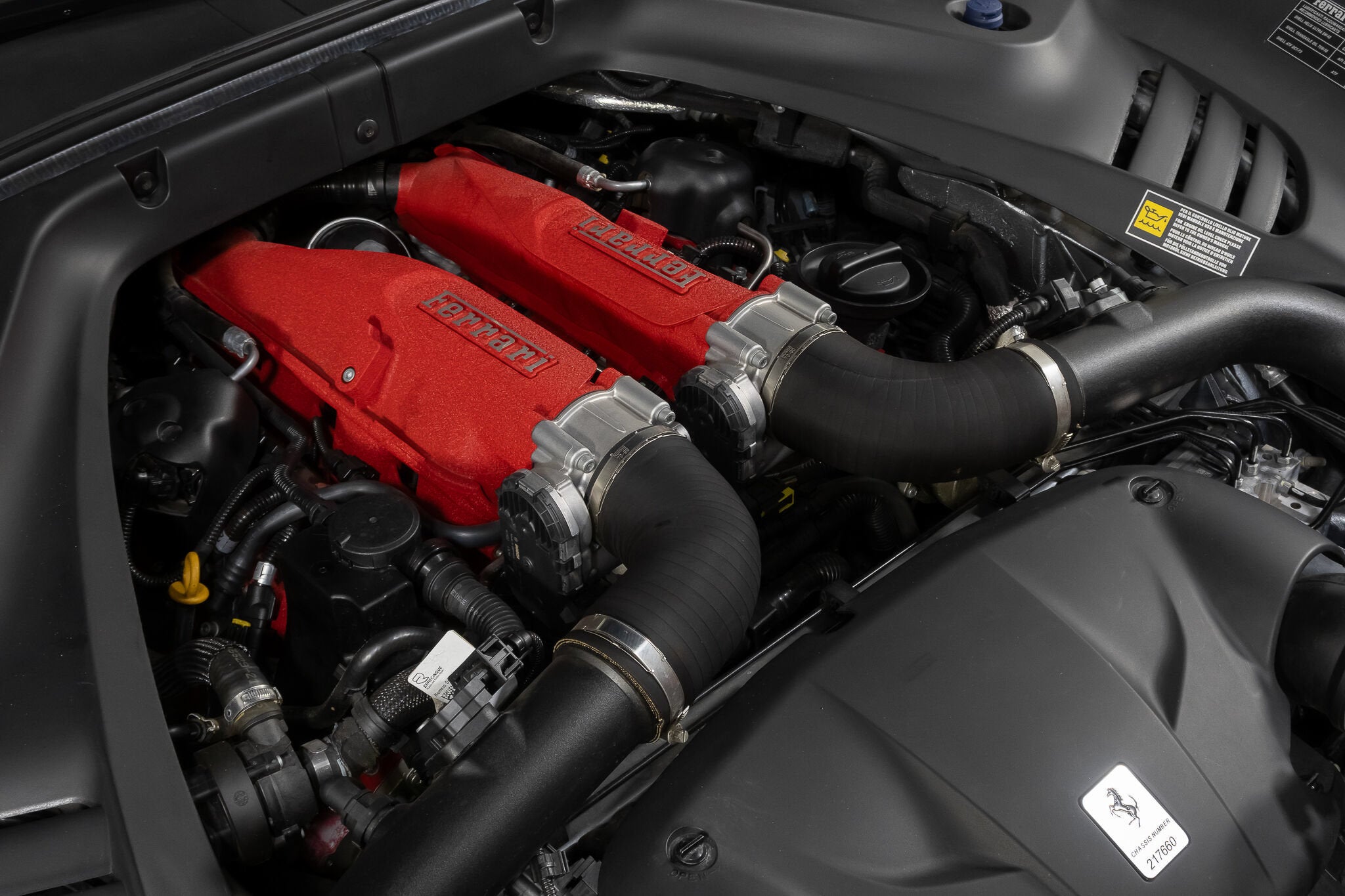 2016 Ferrari California T Base - Photo 21