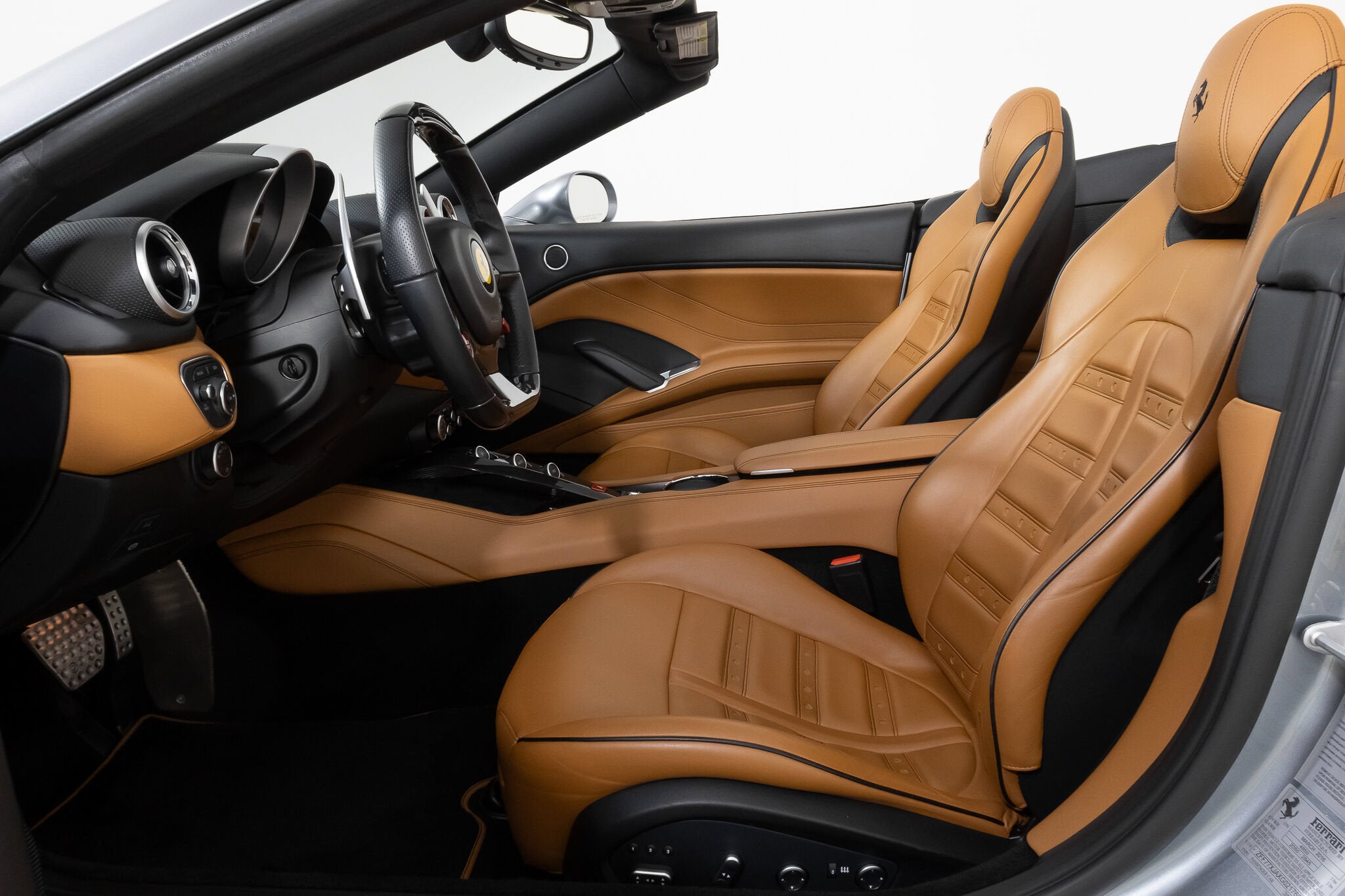 2016 Ferrari California T Base - Photo 26