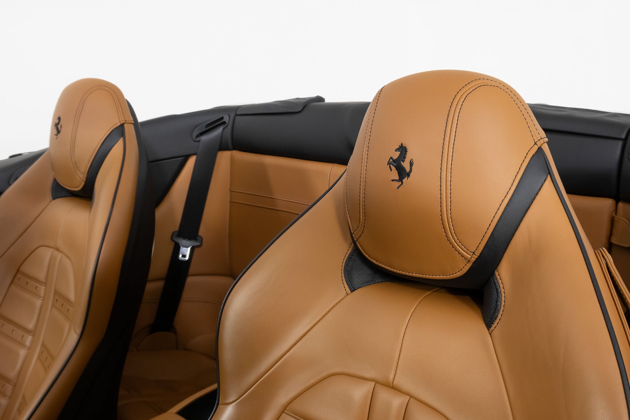 2016 Ferrari California T Base - Photo 46