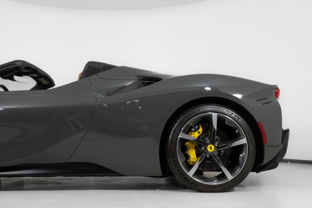 2023 Ferrari SF90 Base - Photo 10