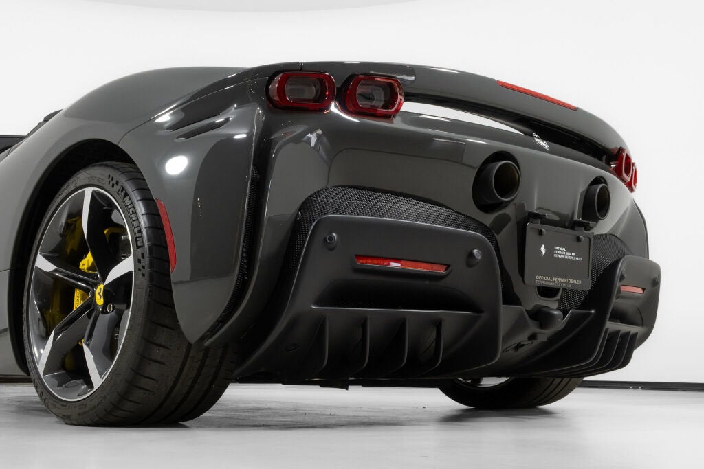 2023 Ferrari SF90 Base - Photo 12