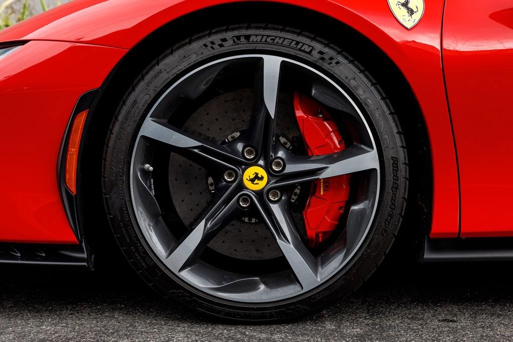 2021 Ferrari SF90 Base - Photo 17