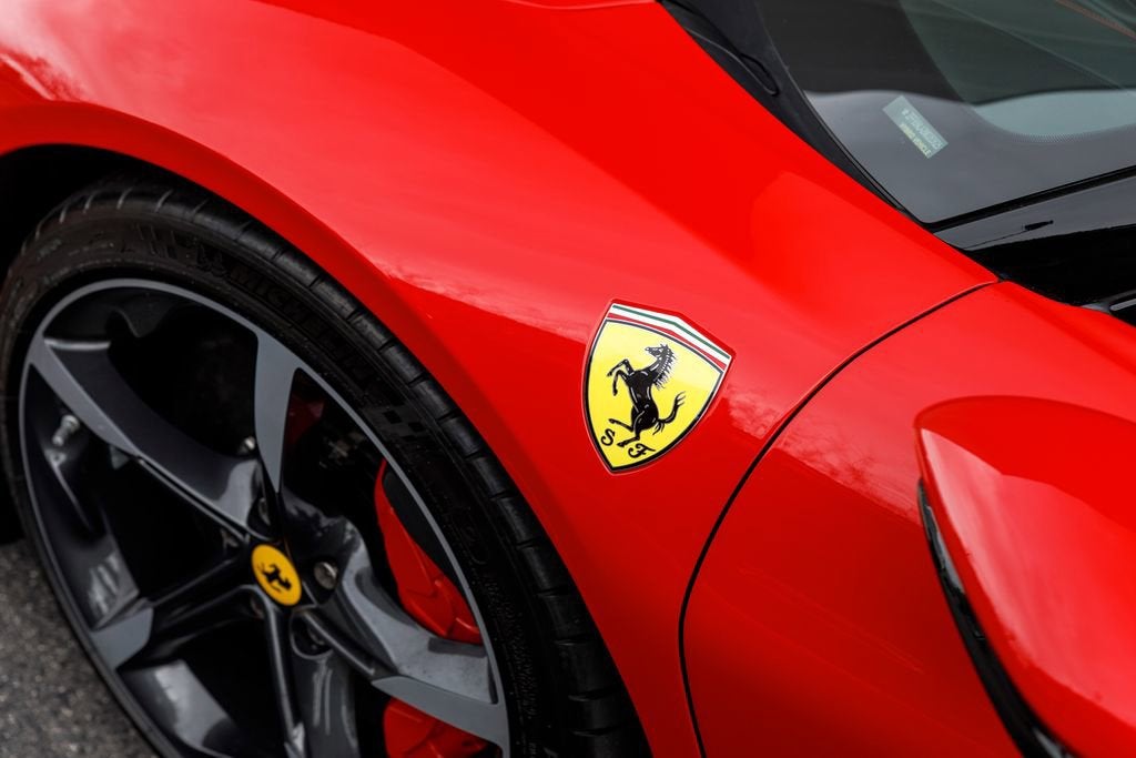 2021 Ferrari SF90 Base - Photo 10