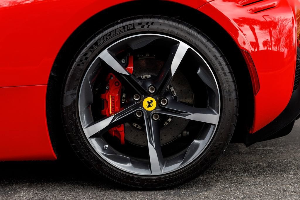 2021 Ferrari SF90 Base - Photo 16