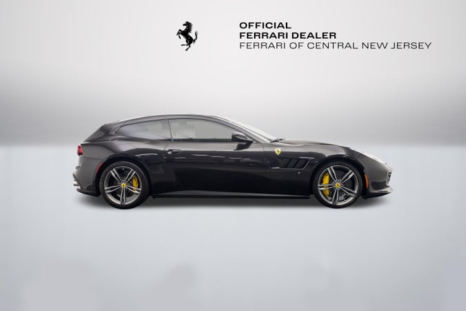 Ferrari GTC4Lusso