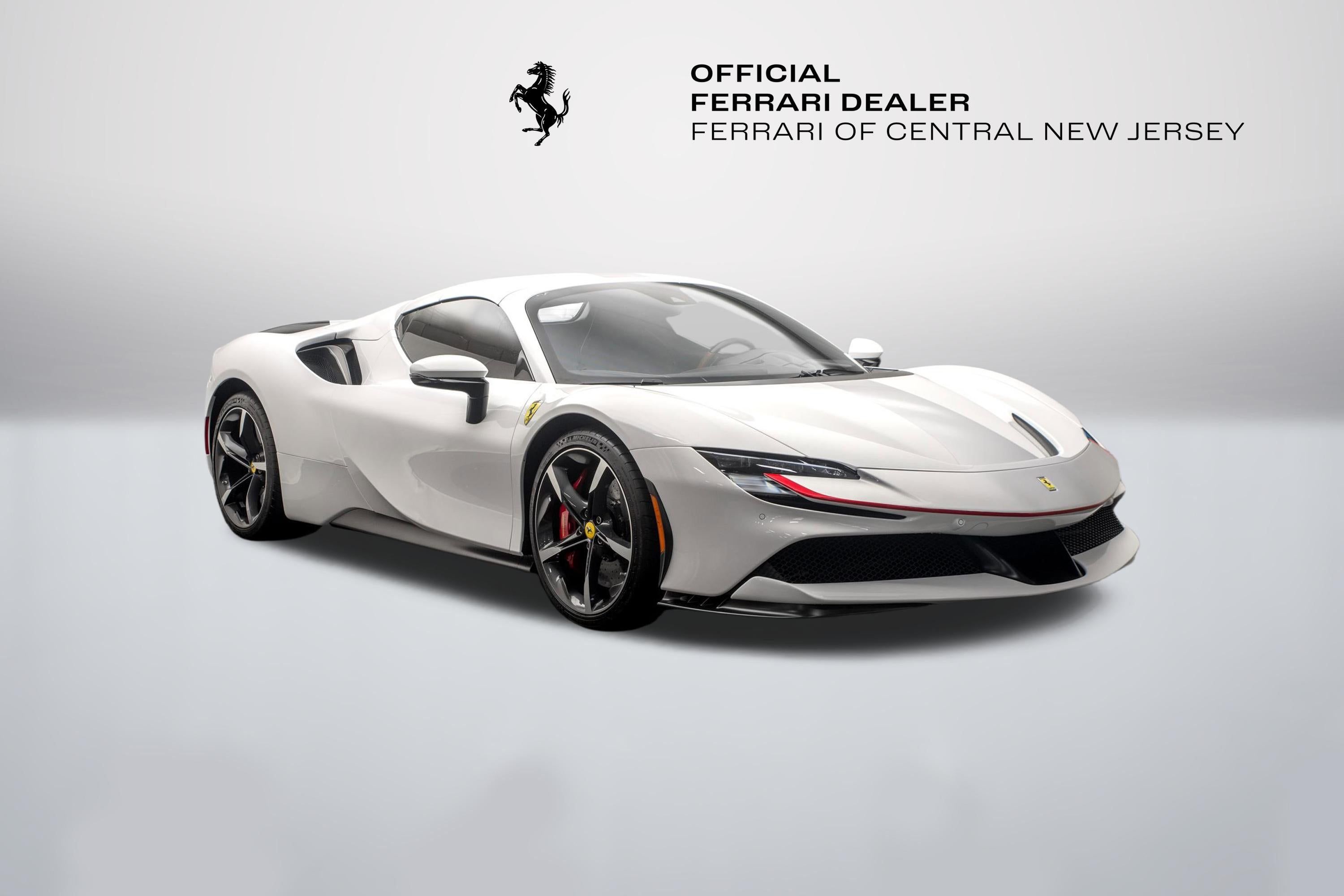 2022 Ferrari SF90 Base - Photo 10