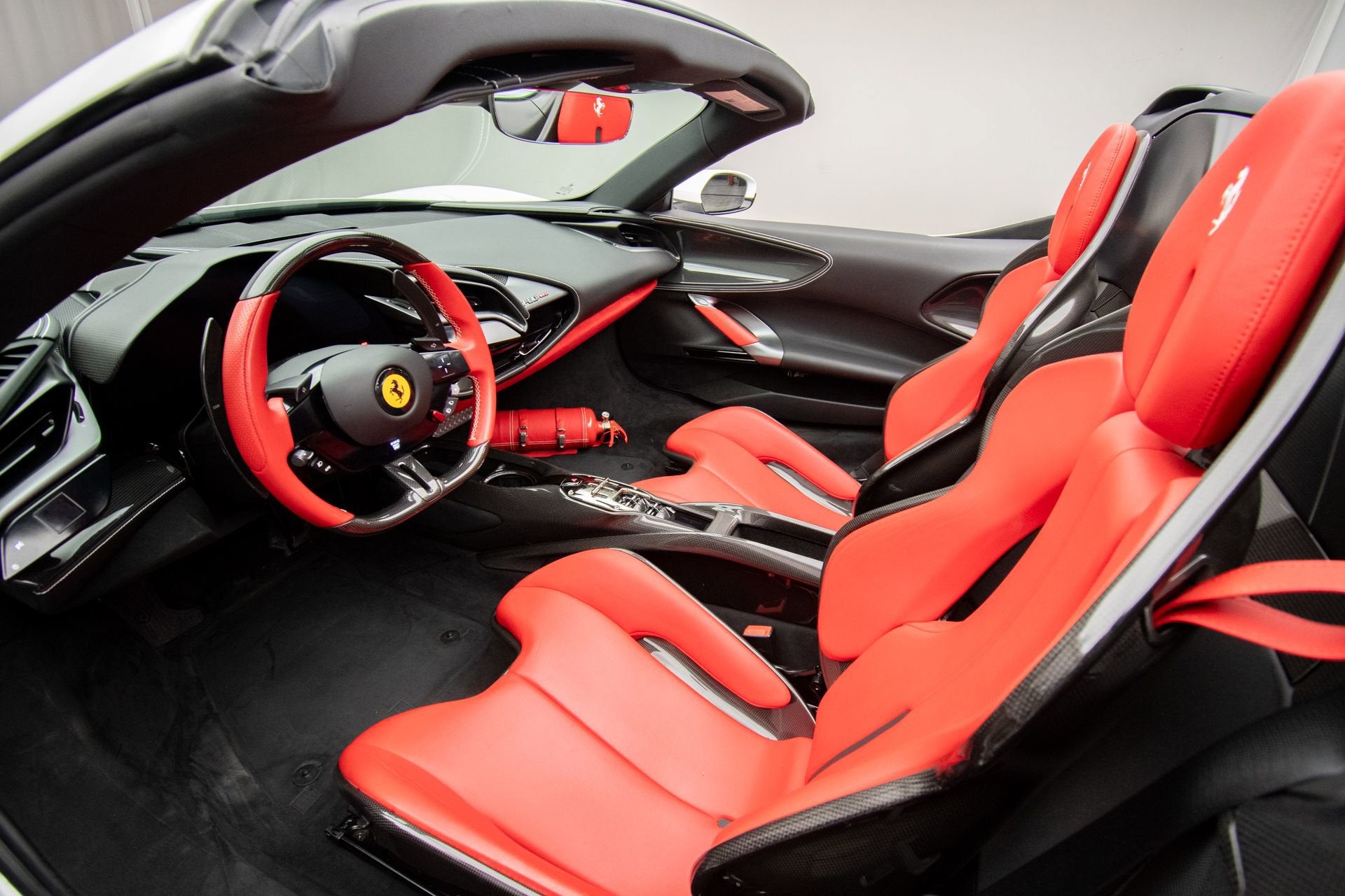 2022 Ferrari SF90 Base - Photo 17