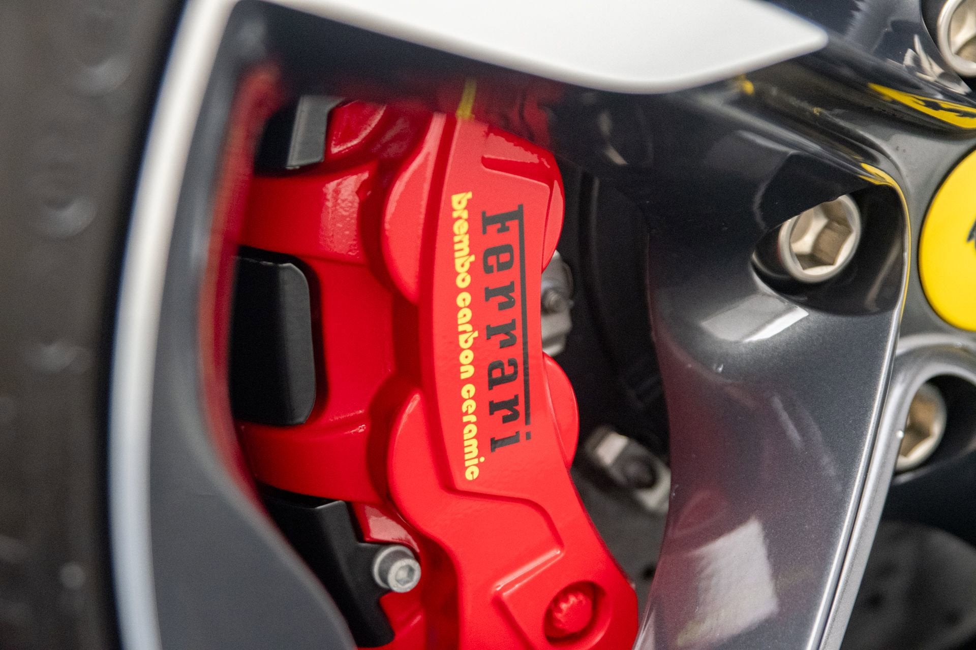 2022 Ferrari SF90 Base - Photo 43